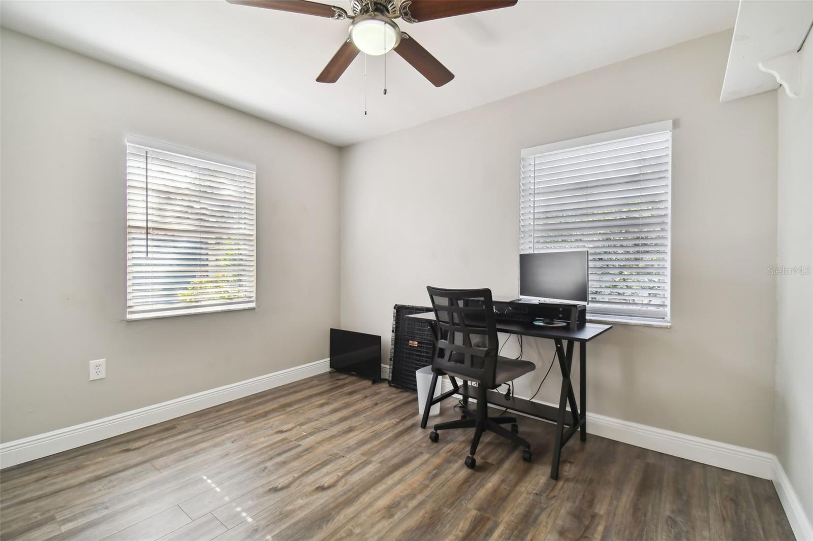 1715 W FOLLOWTHRU DRIVE