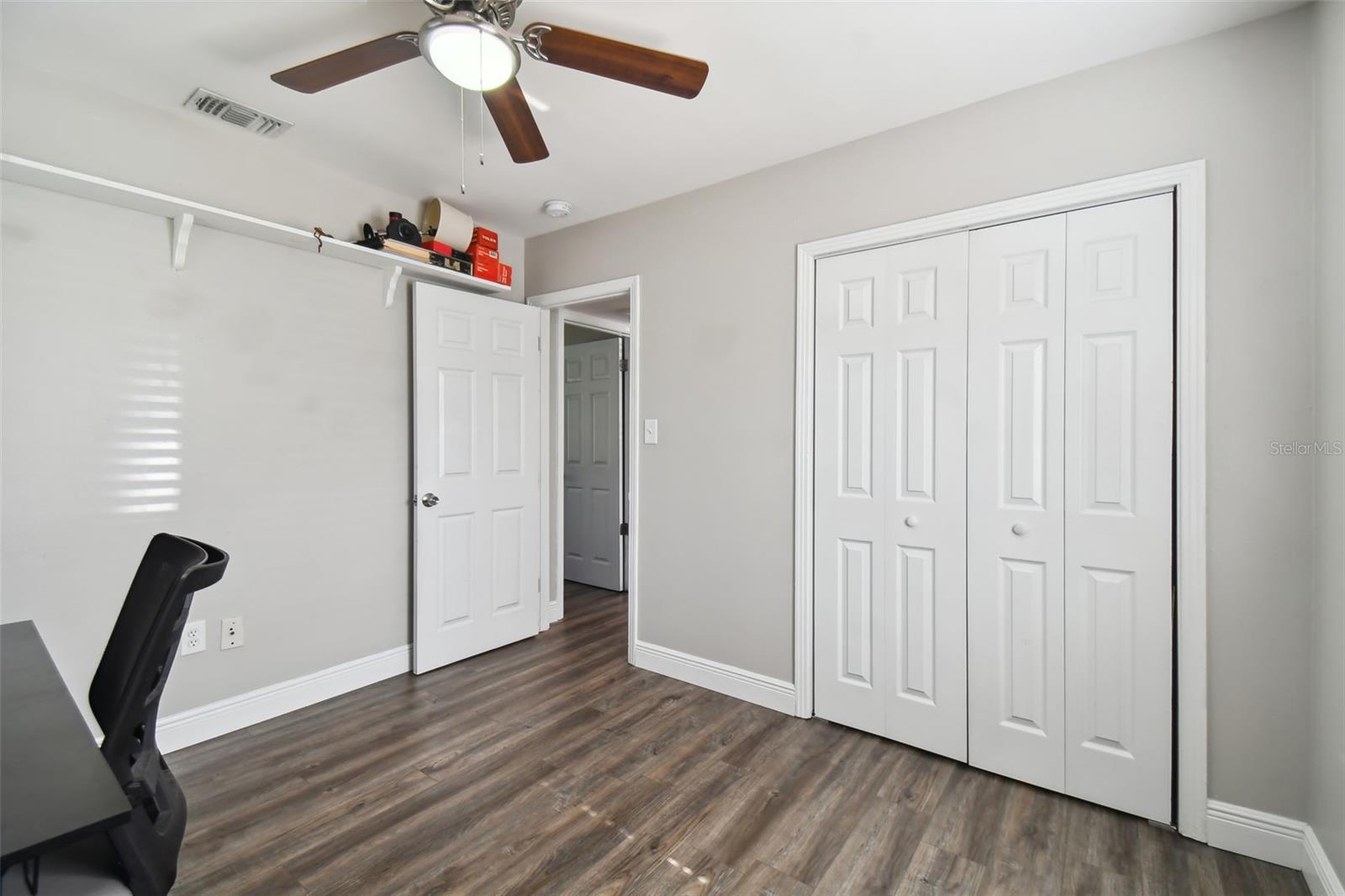 1715 W FOLLOWTHRU DRIVE