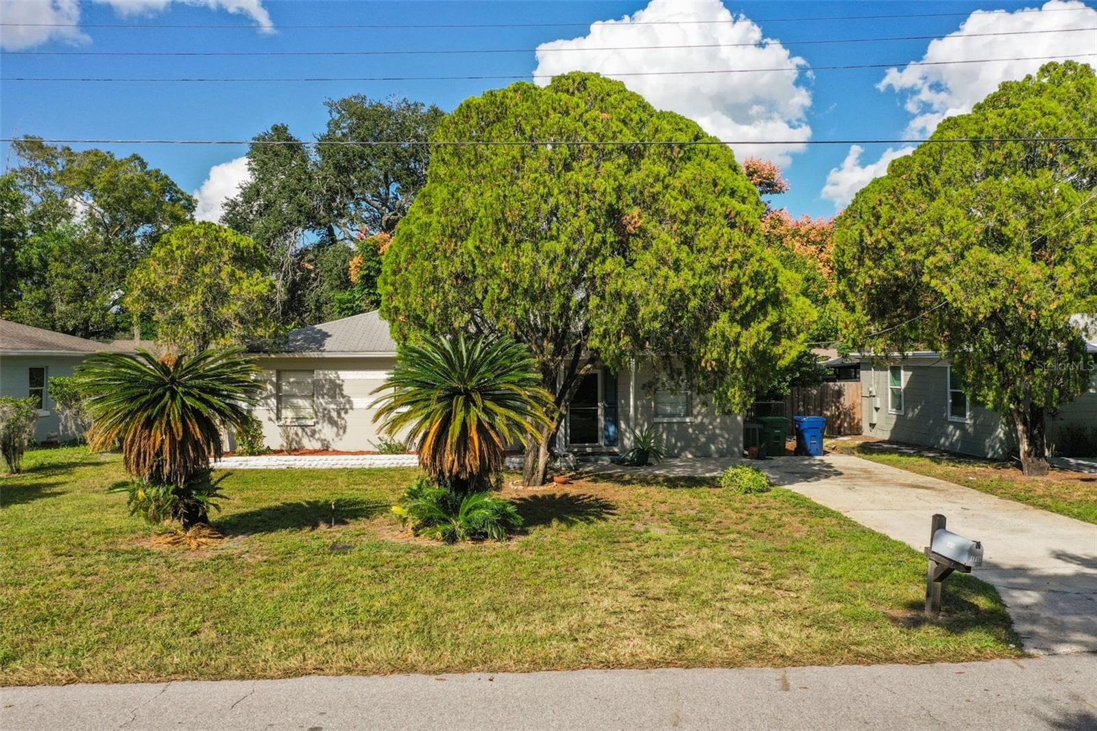 1715 W FOLLOWTHRU DRIVE