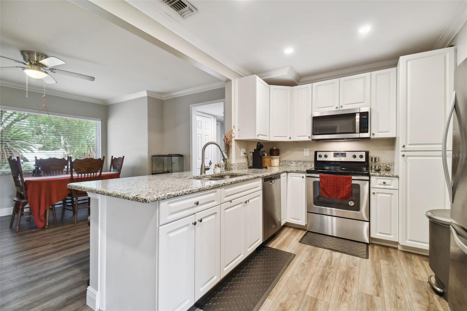 1715 W FOLLOWTHRU DRIVE