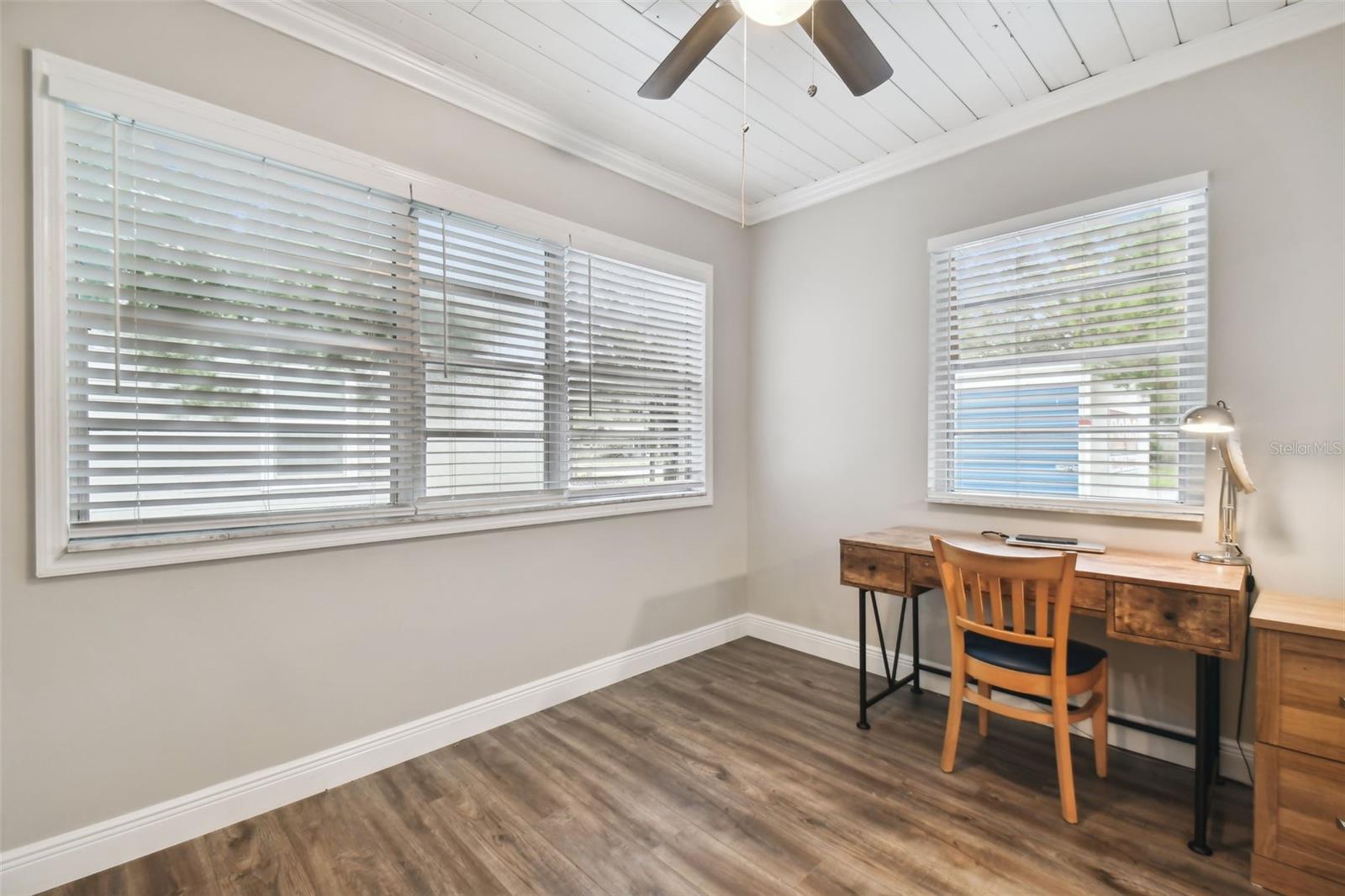 1715 W FOLLOWTHRU DRIVE