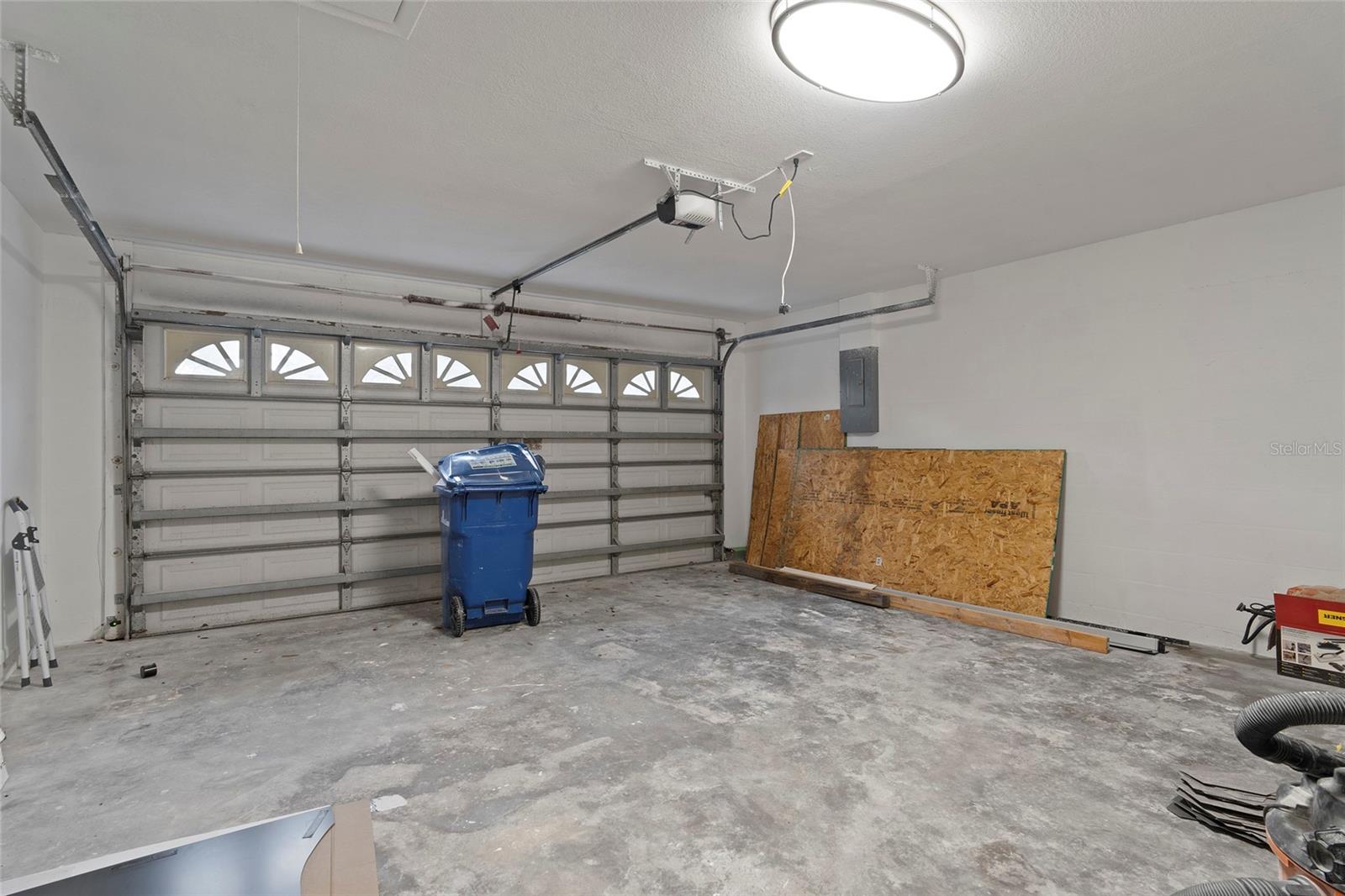 4803 VICTORIA AVENUE