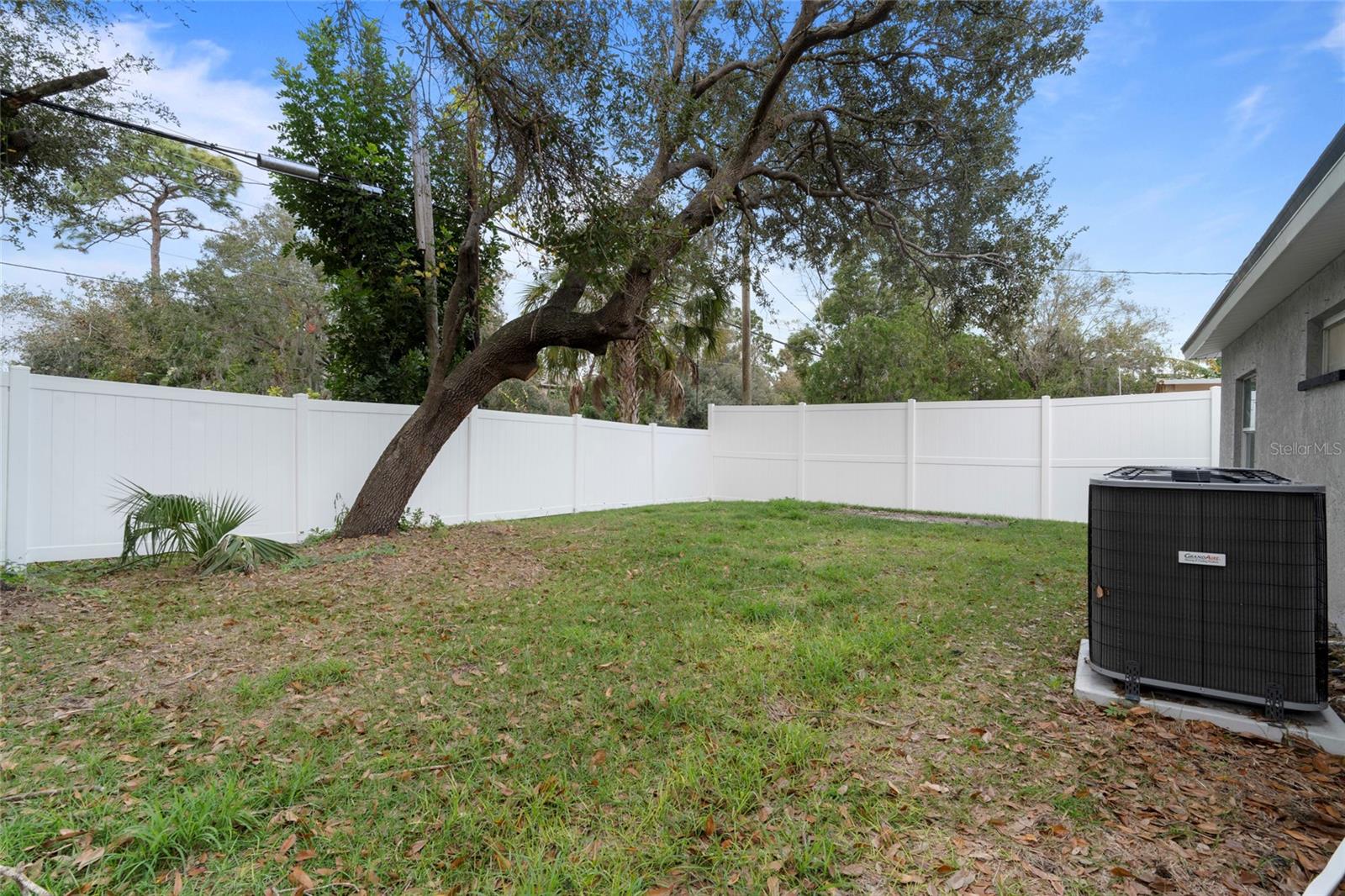 4803 VICTORIA AVENUE