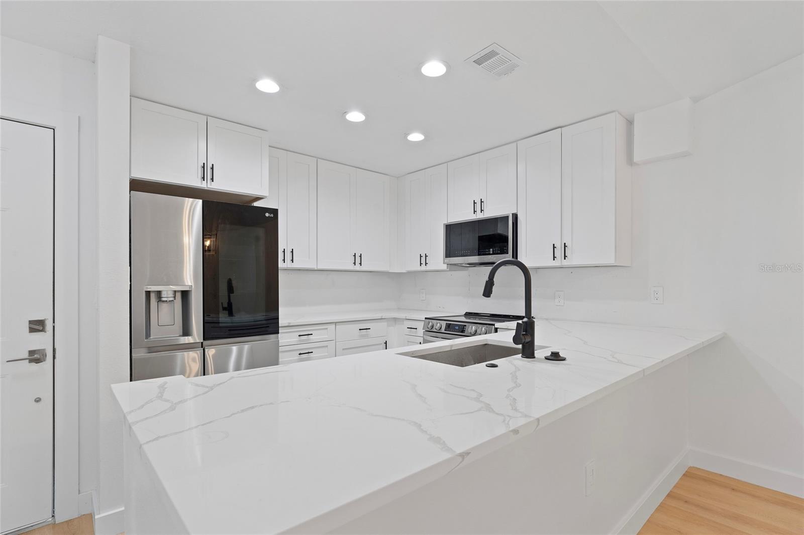 4803 VICTORIA AVENUE