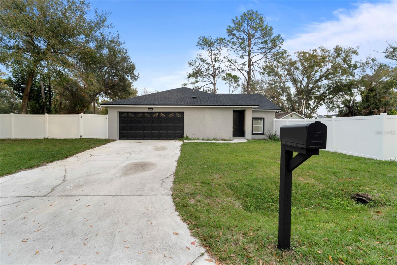 4803 VICTORIA AVENUE