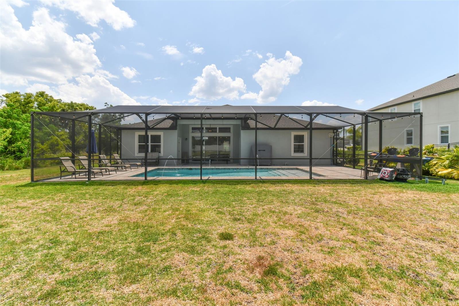 9827 CABERNET AVE