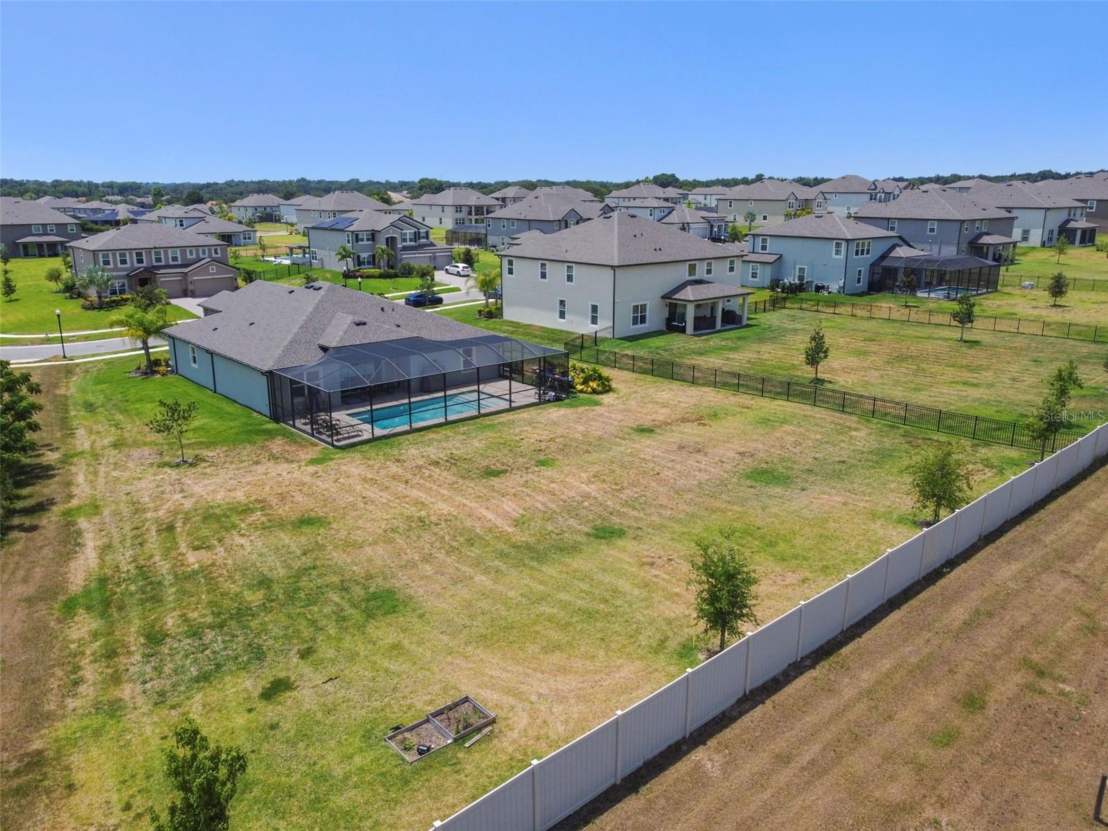 9827 CABERNET AVE