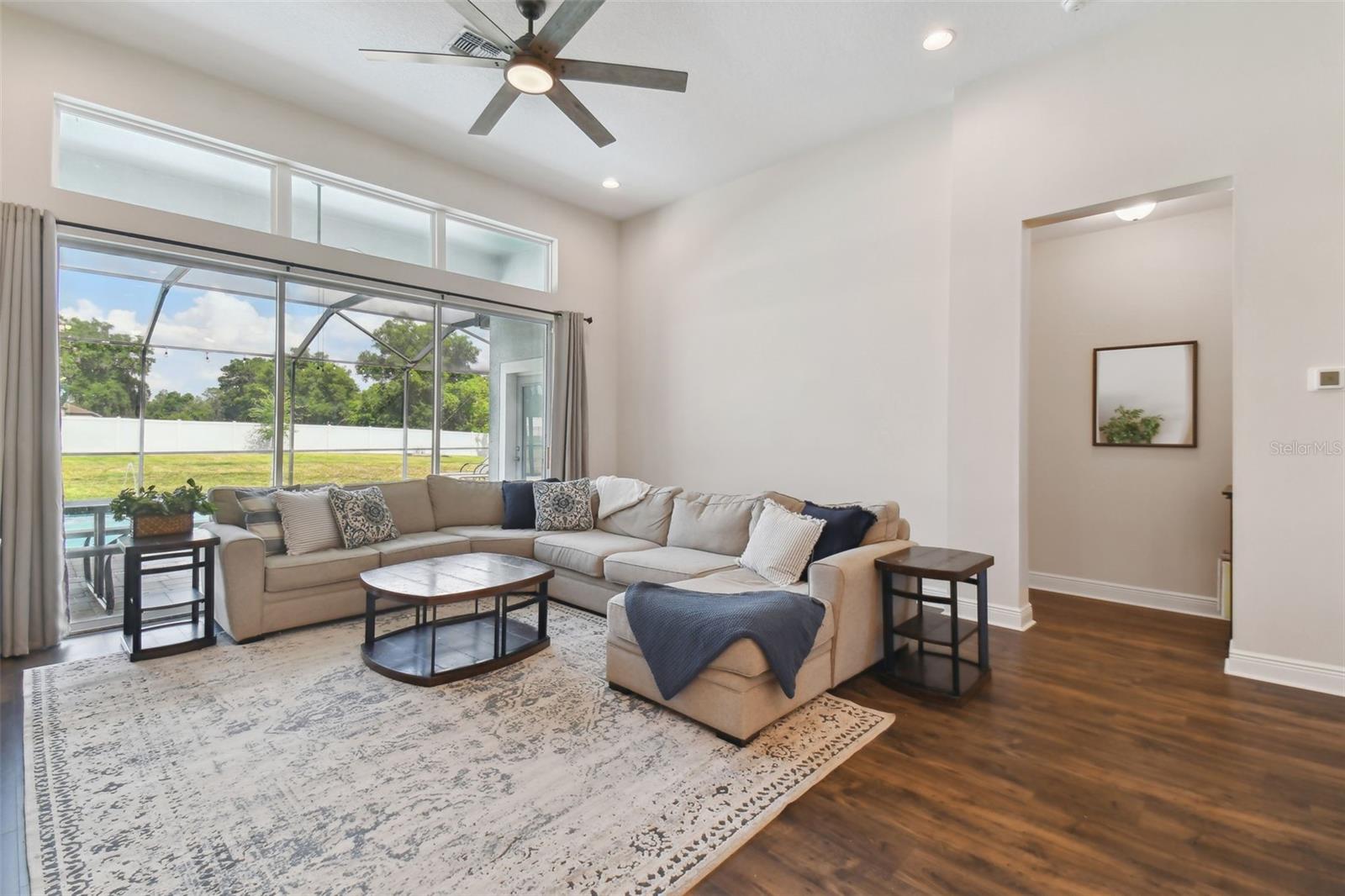 9827 CABERNET AVE