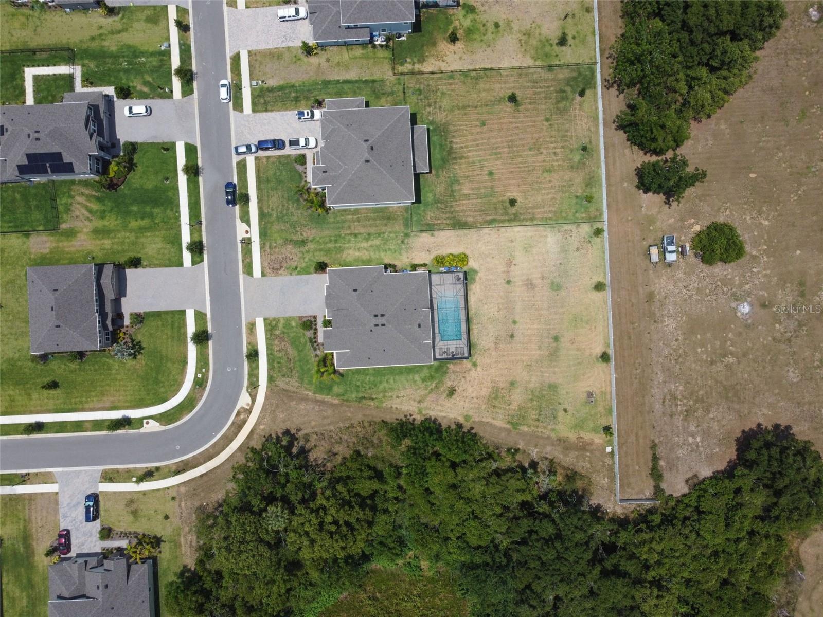 9827 CABERNET AVE