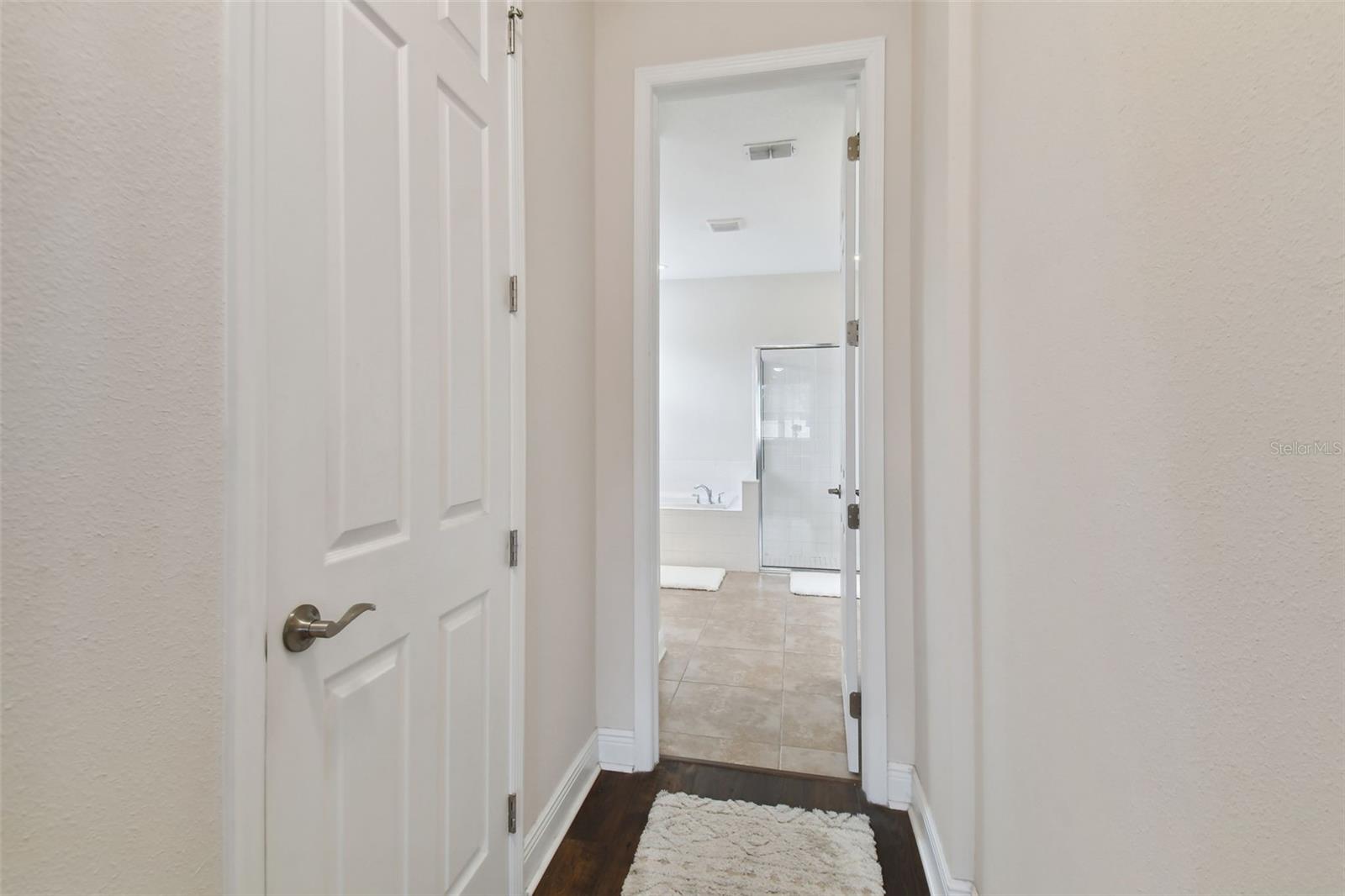 9827 CABERNET AVE