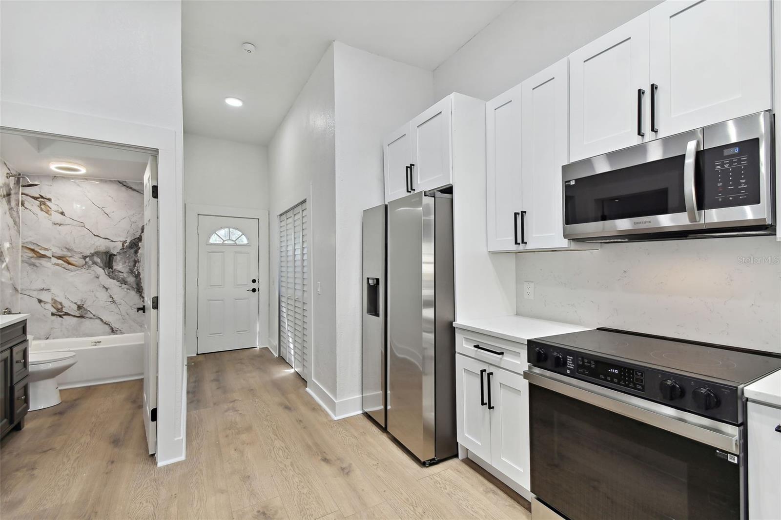 1106 W LA SALLE ST