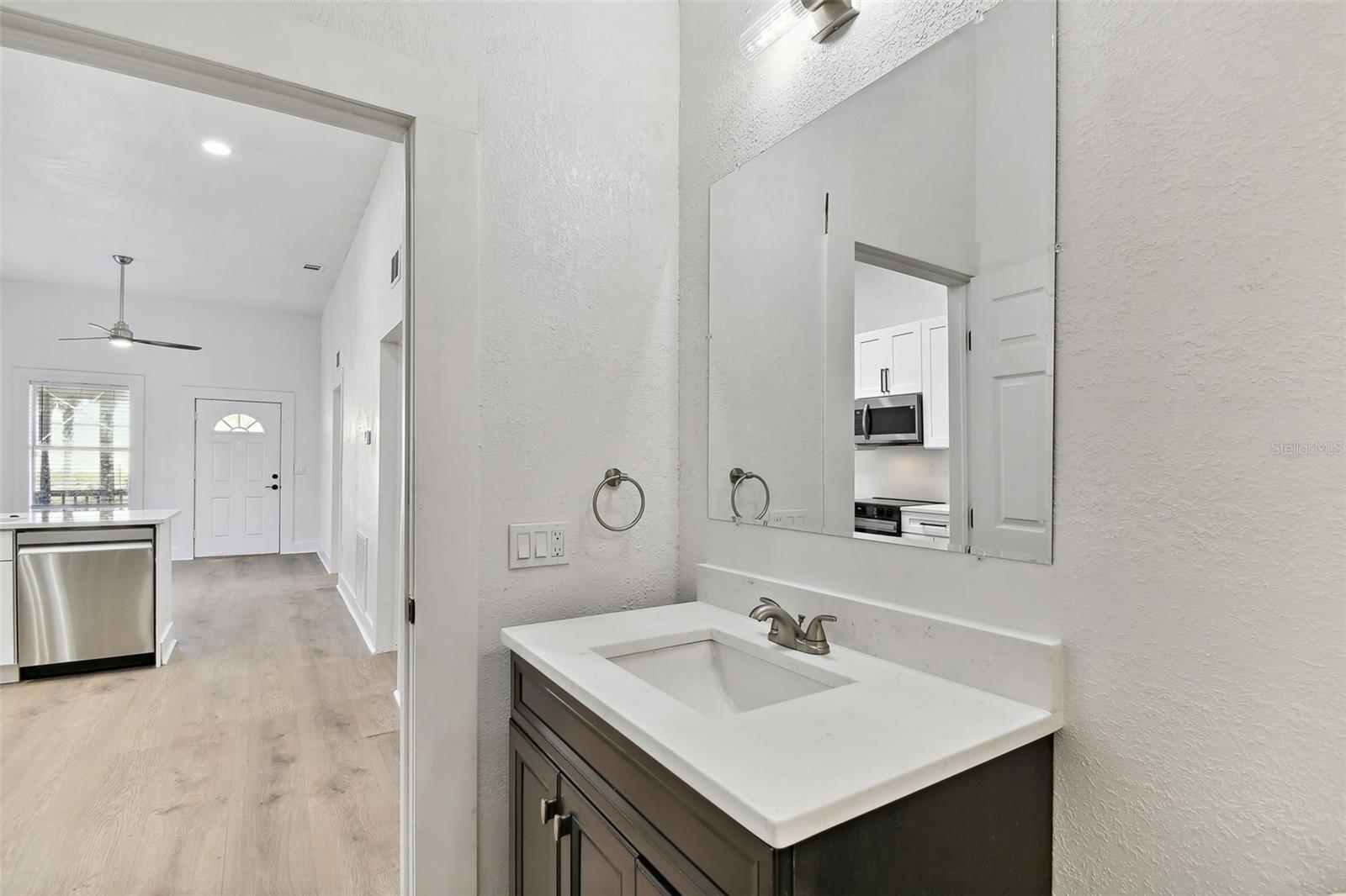 1106 W LA SALLE ST