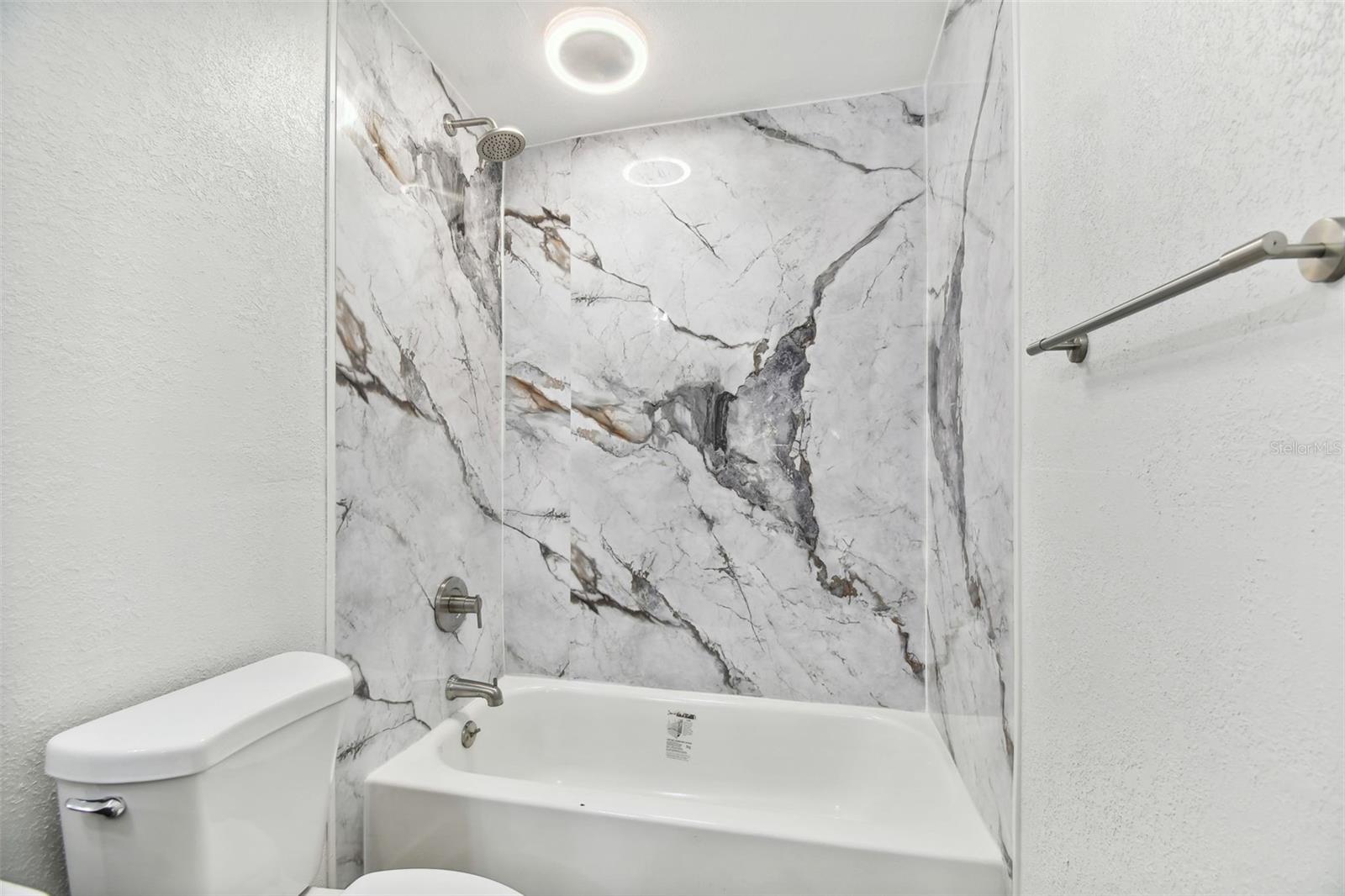 1106 W LA SALLE ST
