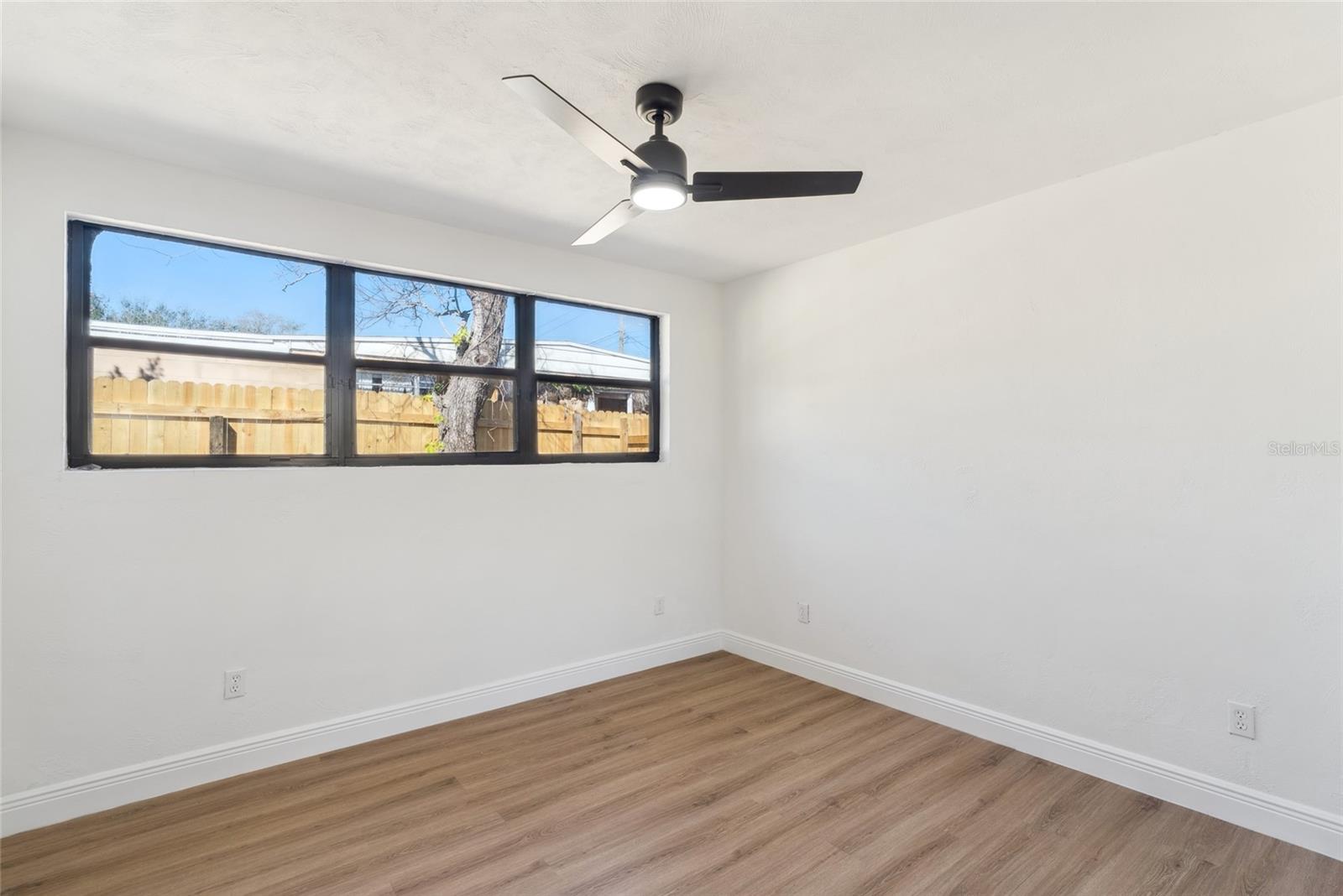 205 MISSION HILLS AVE