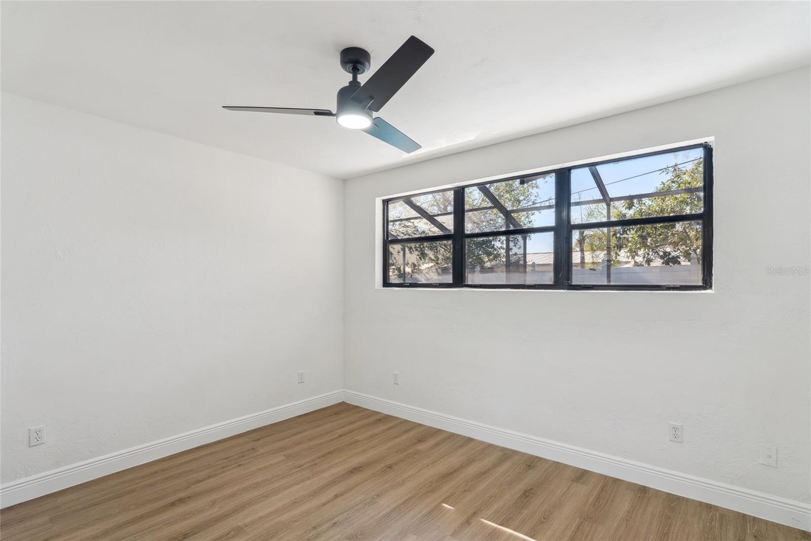 205 MISSION HILLS AVE