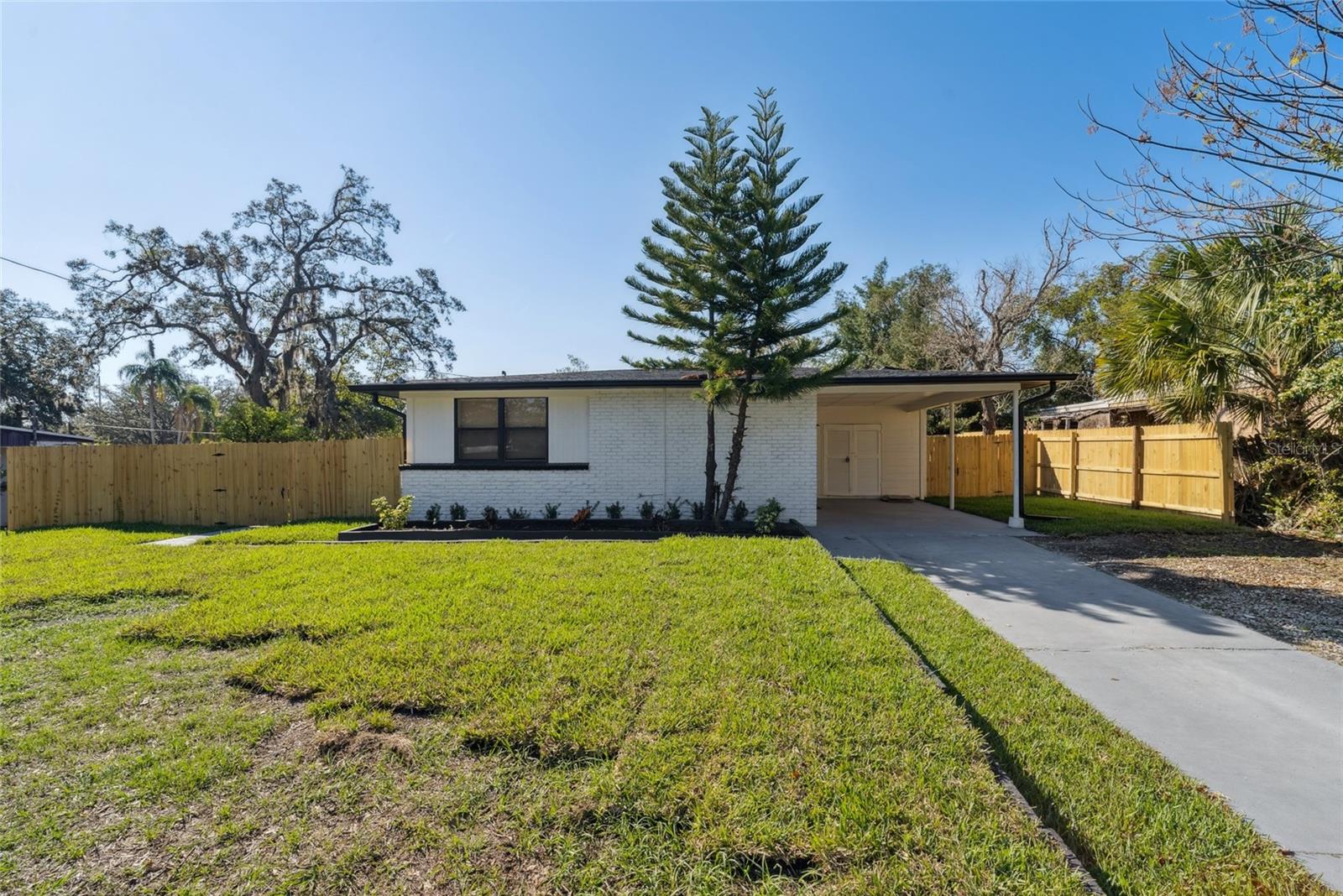 205 MISSION HILLS AVE