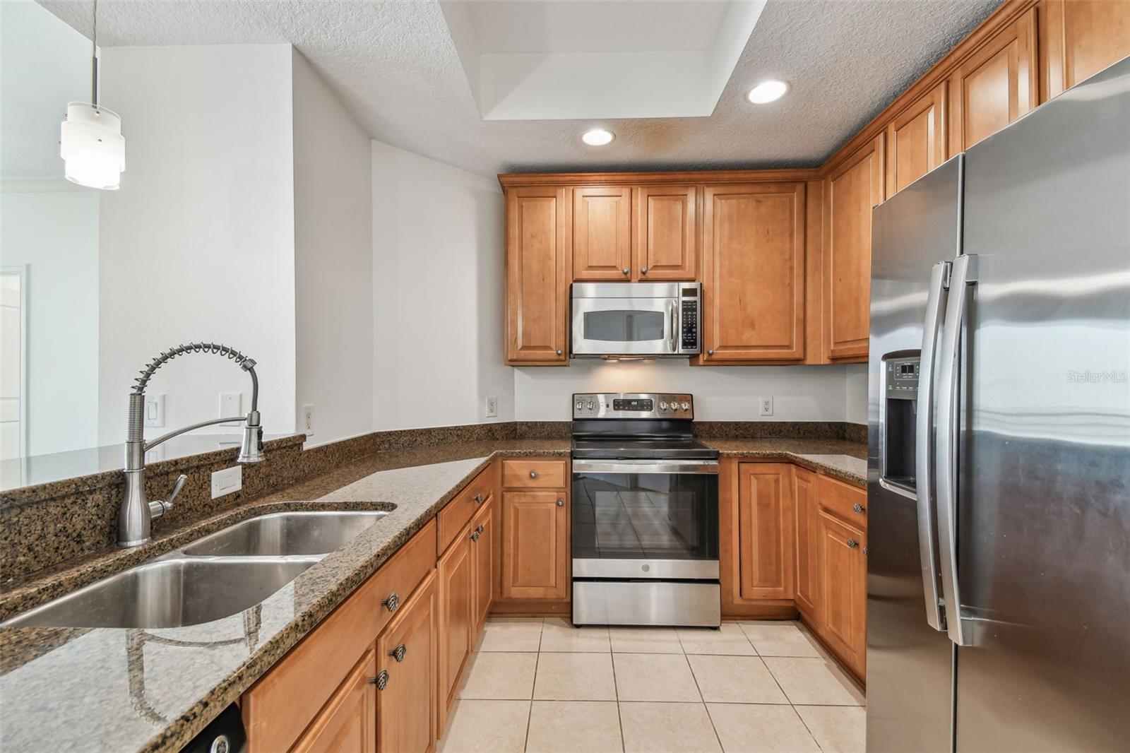 1209 E CUMBERLAND AVE #2406