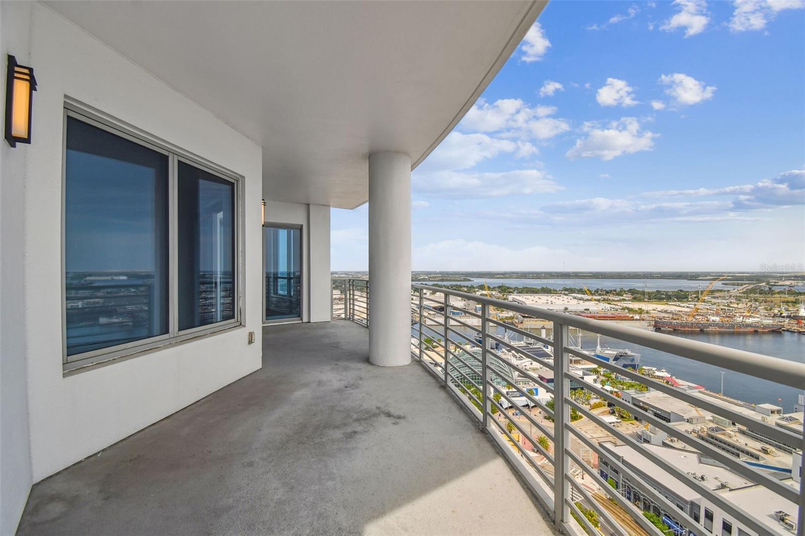 1209 E CUMBERLAND AVE #2406