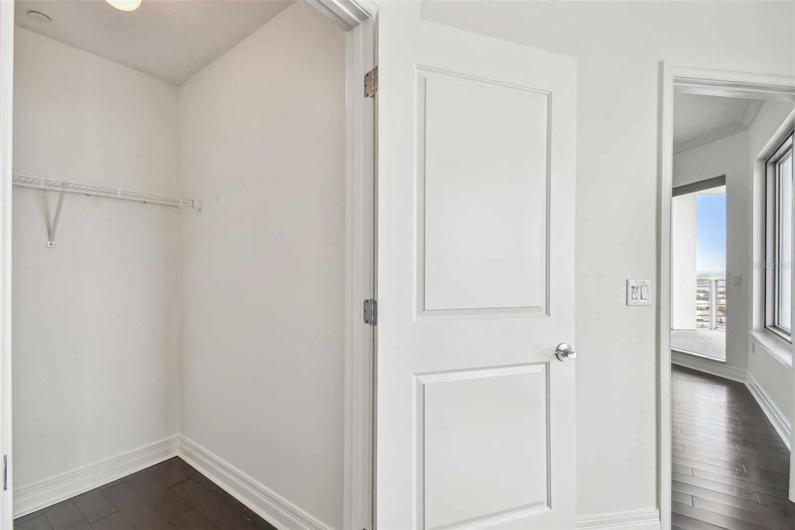 1209 E CUMBERLAND AVE #2406
