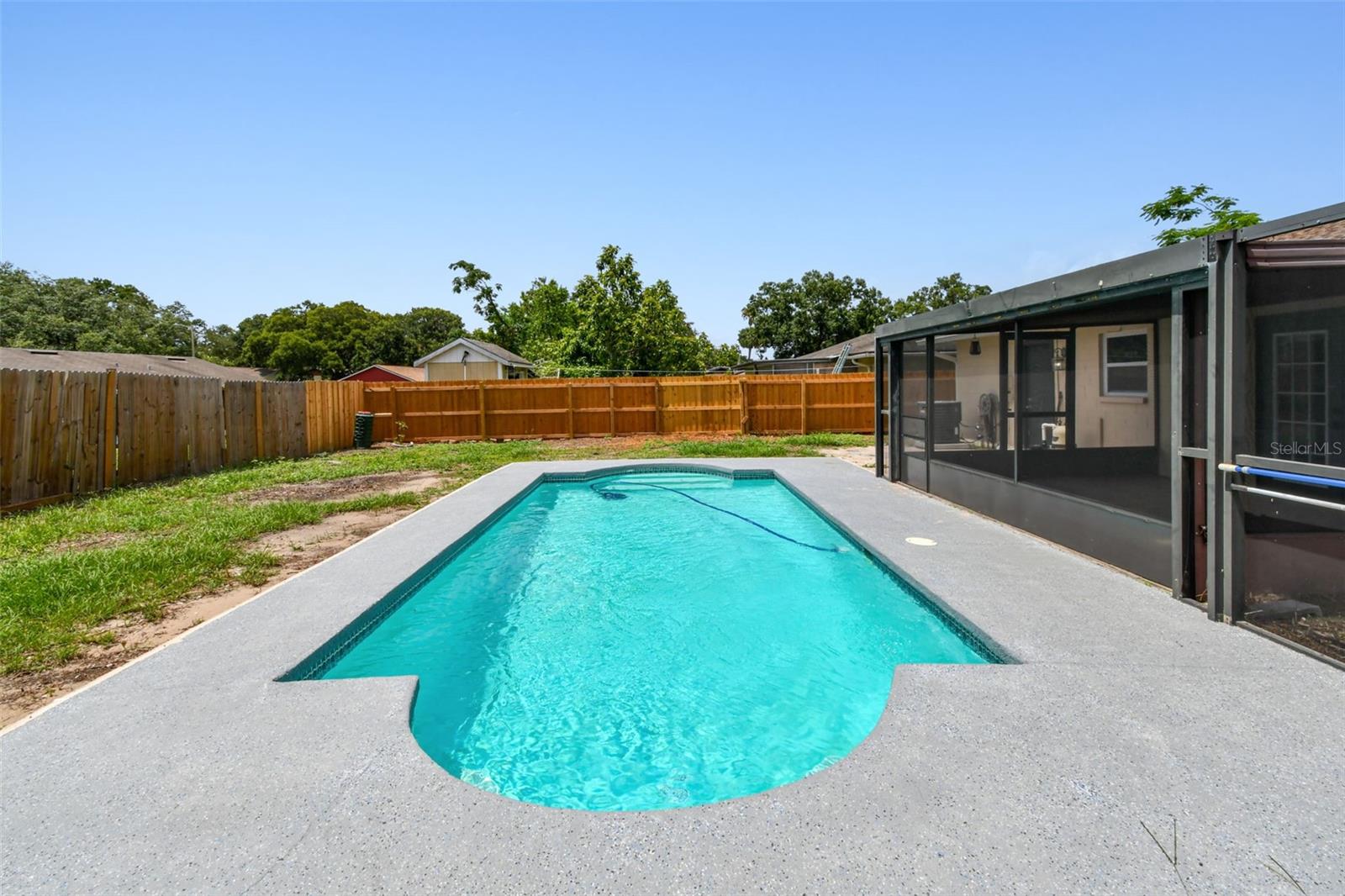 1320 OAK VALLEY DR