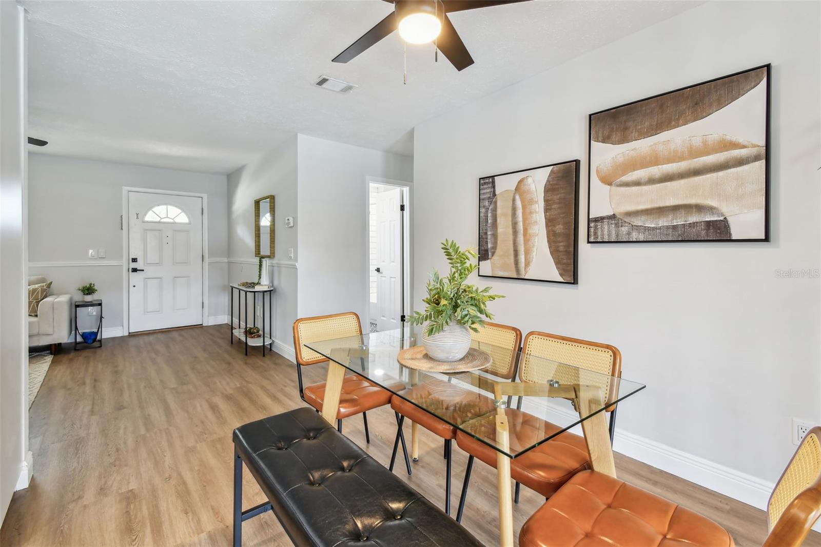 1320 OAK VALLEY DR
