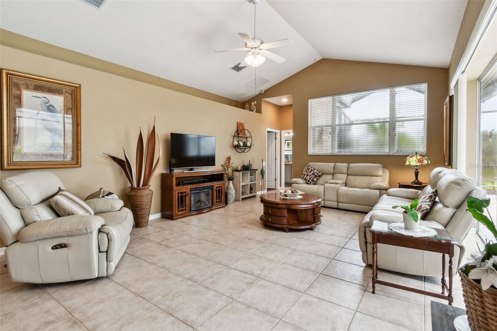 5507 GARDEN ARBOR DR