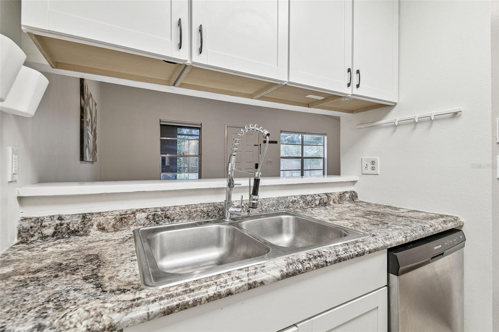 4013 DREAM OAK PL #202