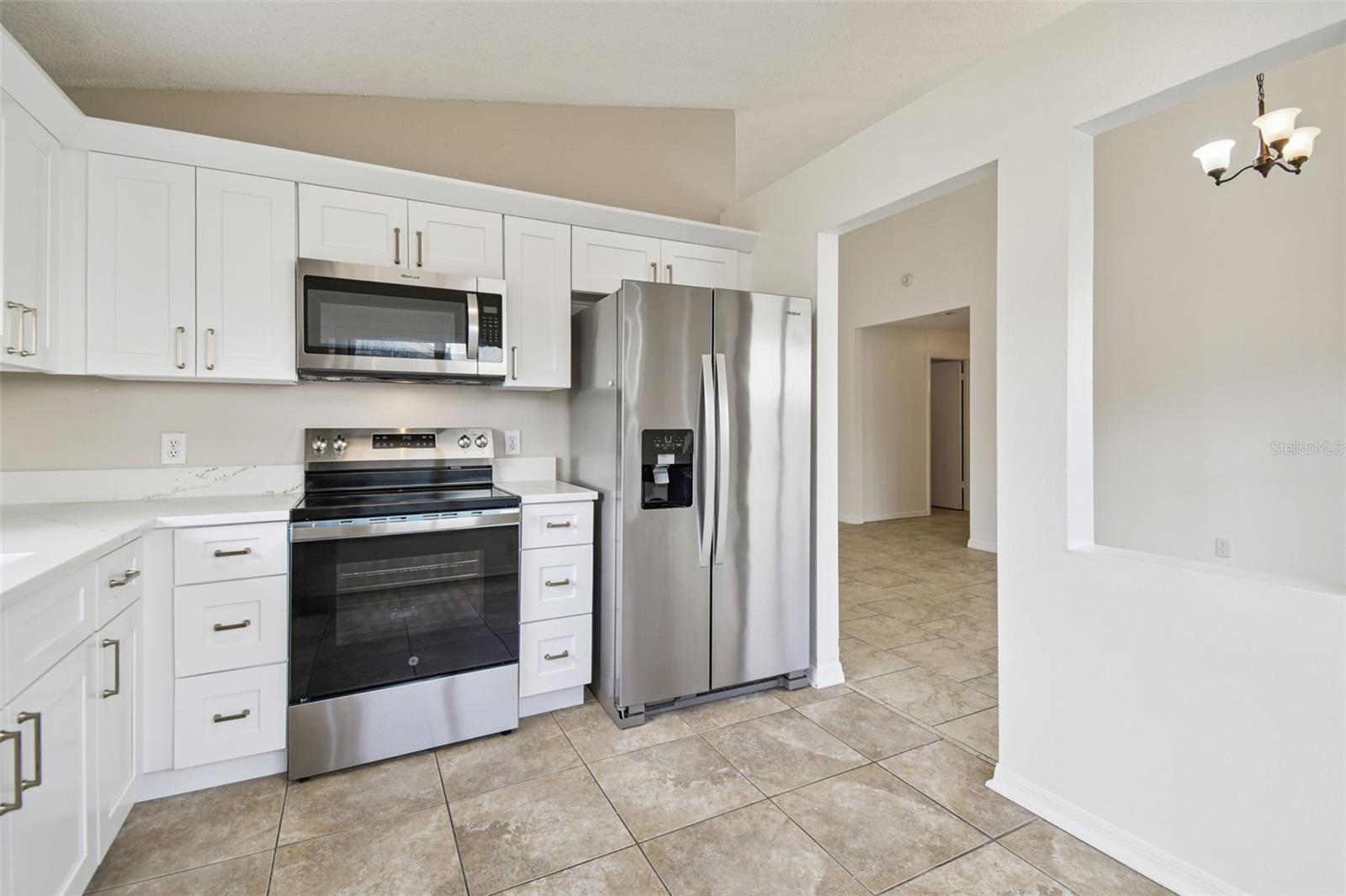 10039 CEDAR DUNE DR