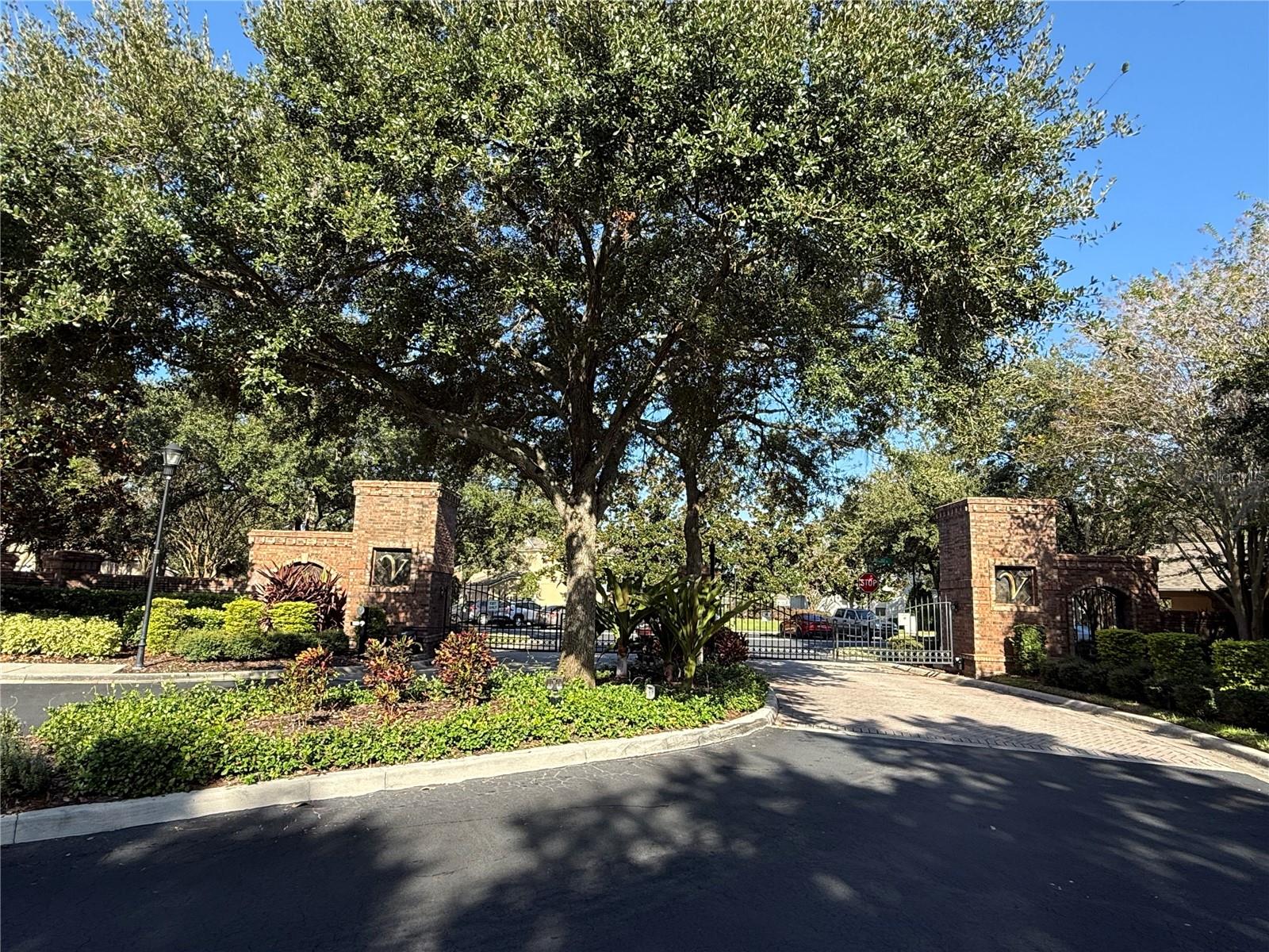 10169 BESSEMER POND CT