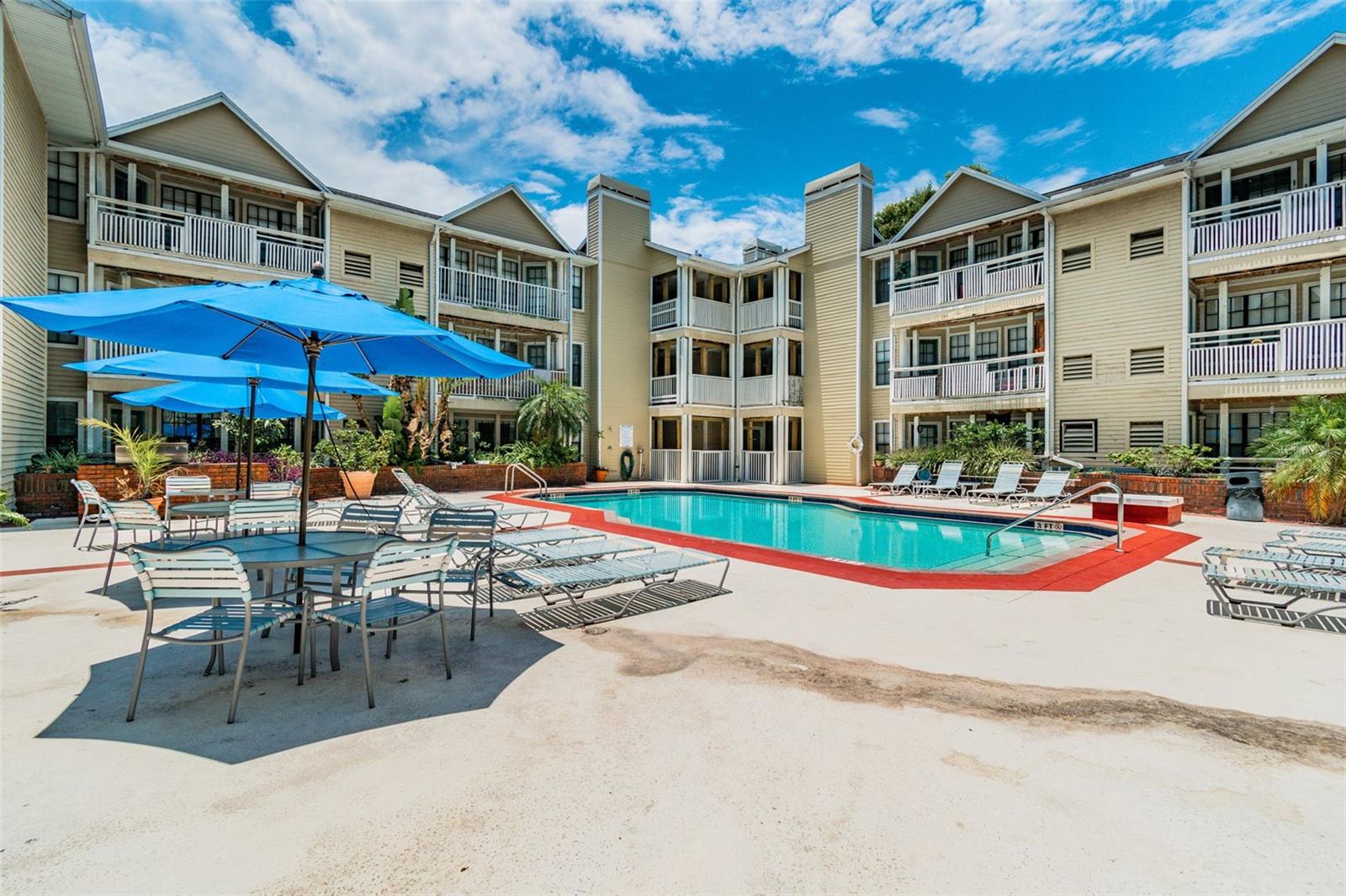 1000 W HORATIO ST #202