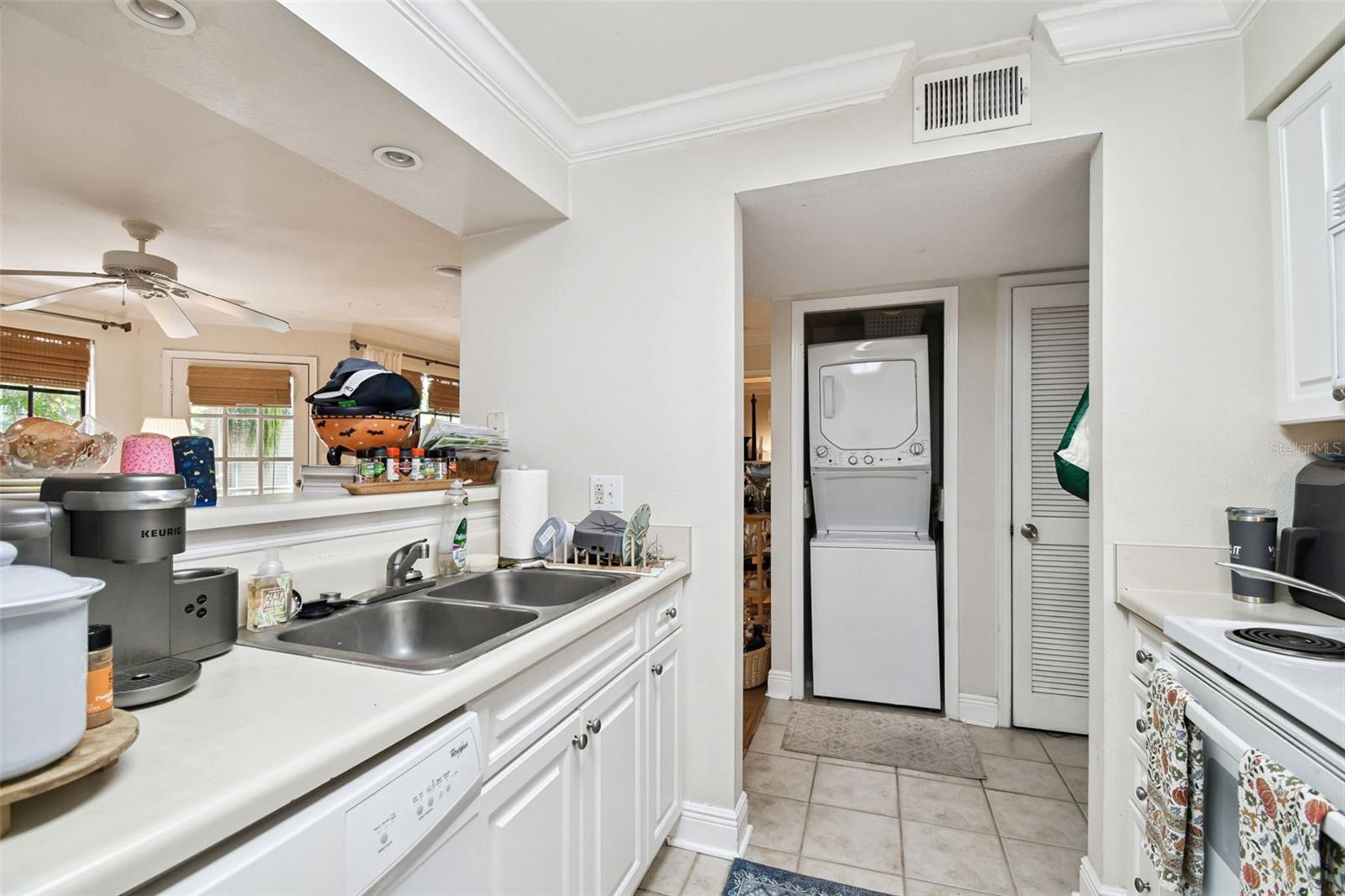 1000 W HORATIO ST #202