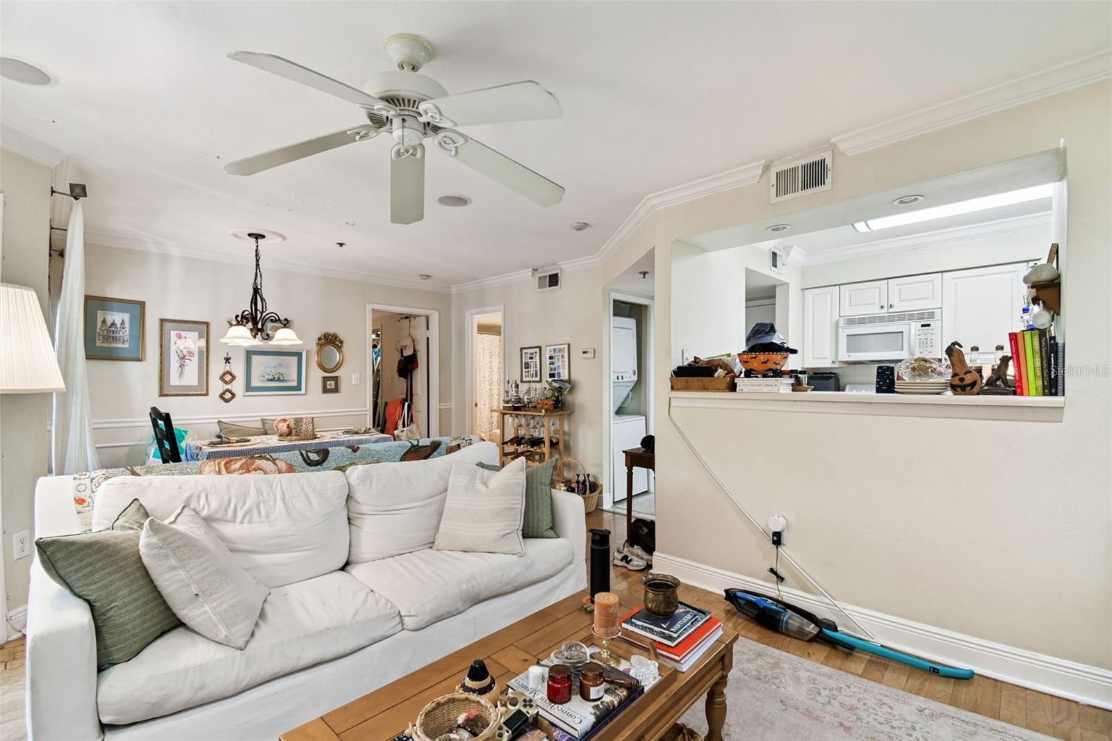 1000 W HORATIO ST #202