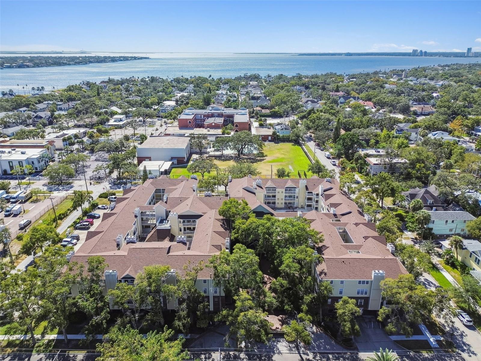 1000 W HORATIO ST #202