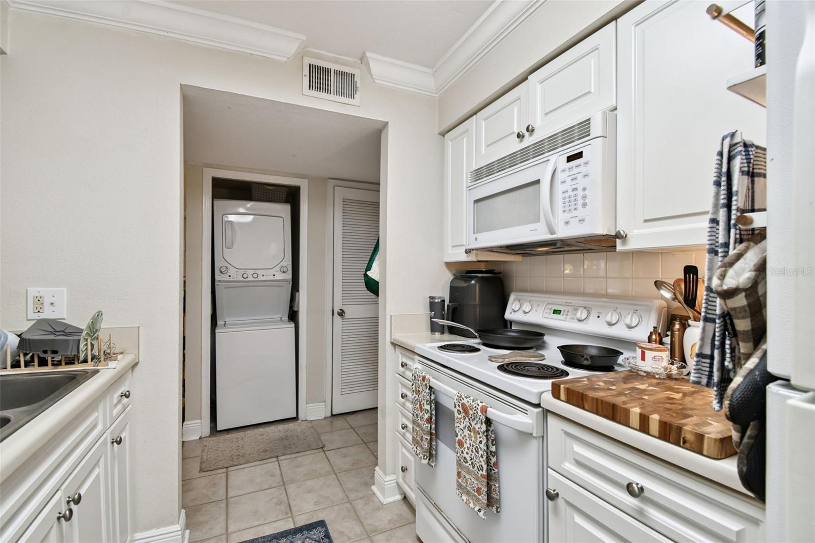 1000 W HORATIO ST #202