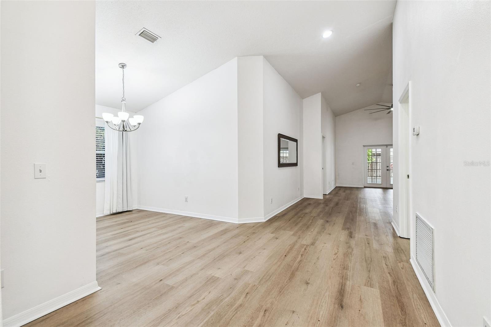 7608 HAMPSHIRE GARDEN PL