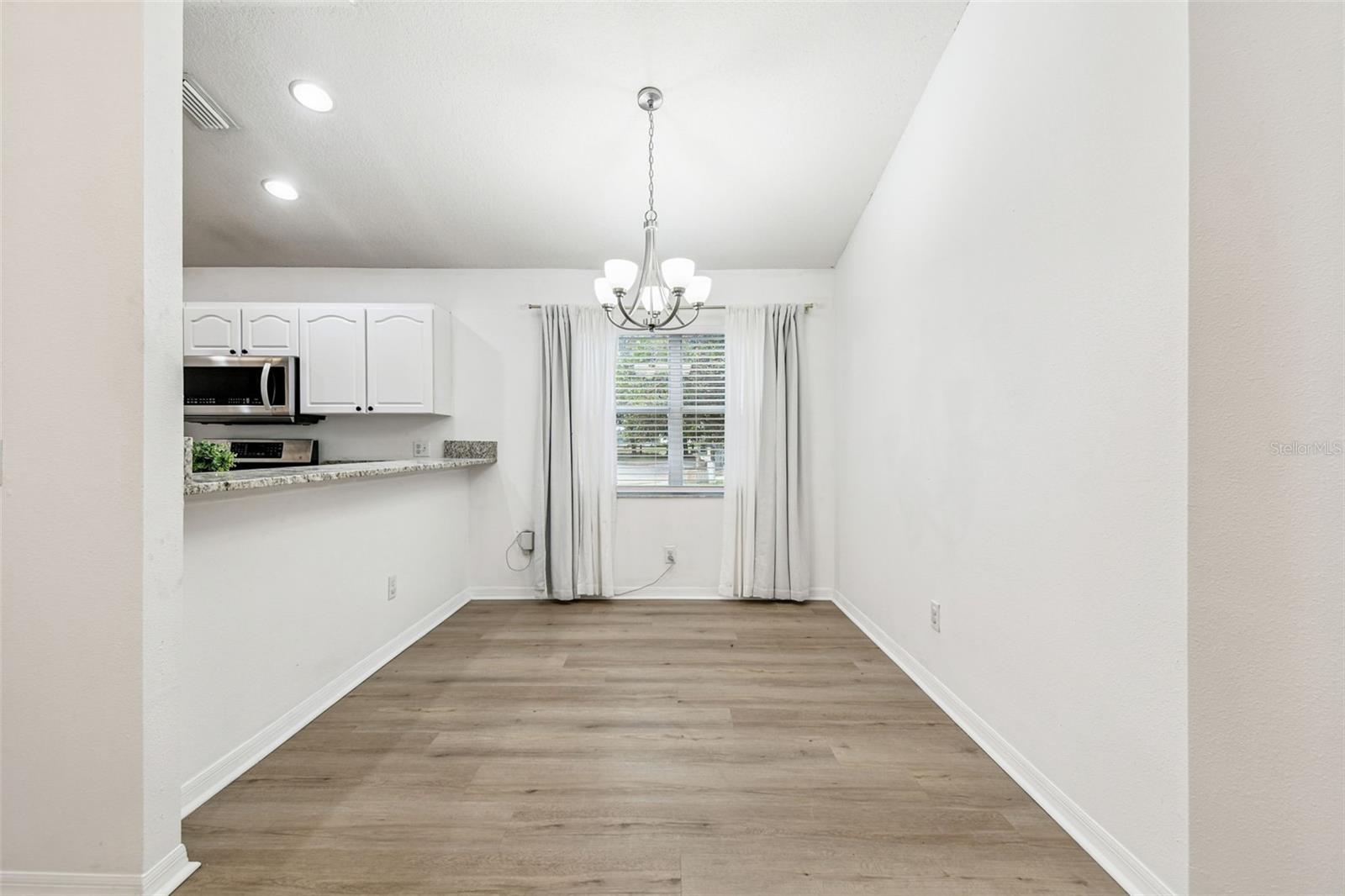 7608 HAMPSHIRE GARDEN PL