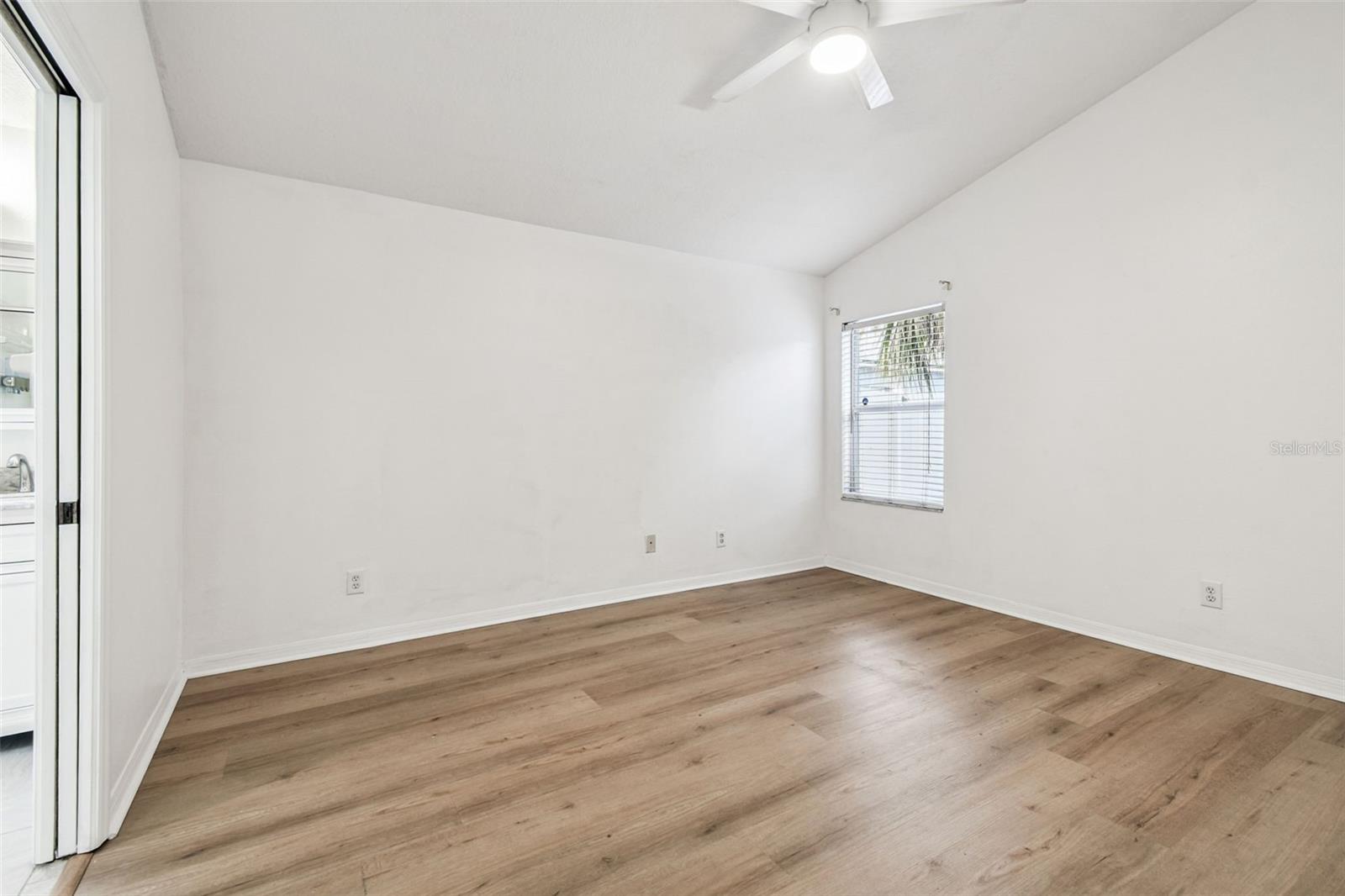 7608 HAMPSHIRE GARDEN PL