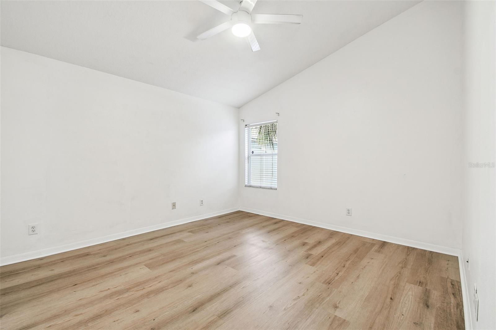 7608 HAMPSHIRE GARDEN PL