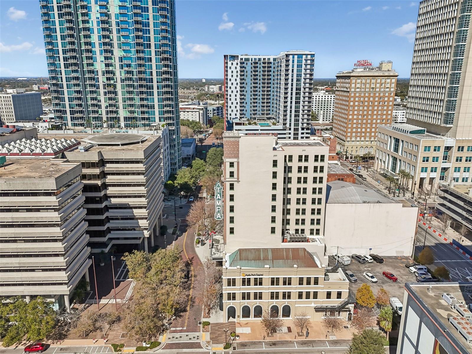 707 N FRANKLIN ST #6