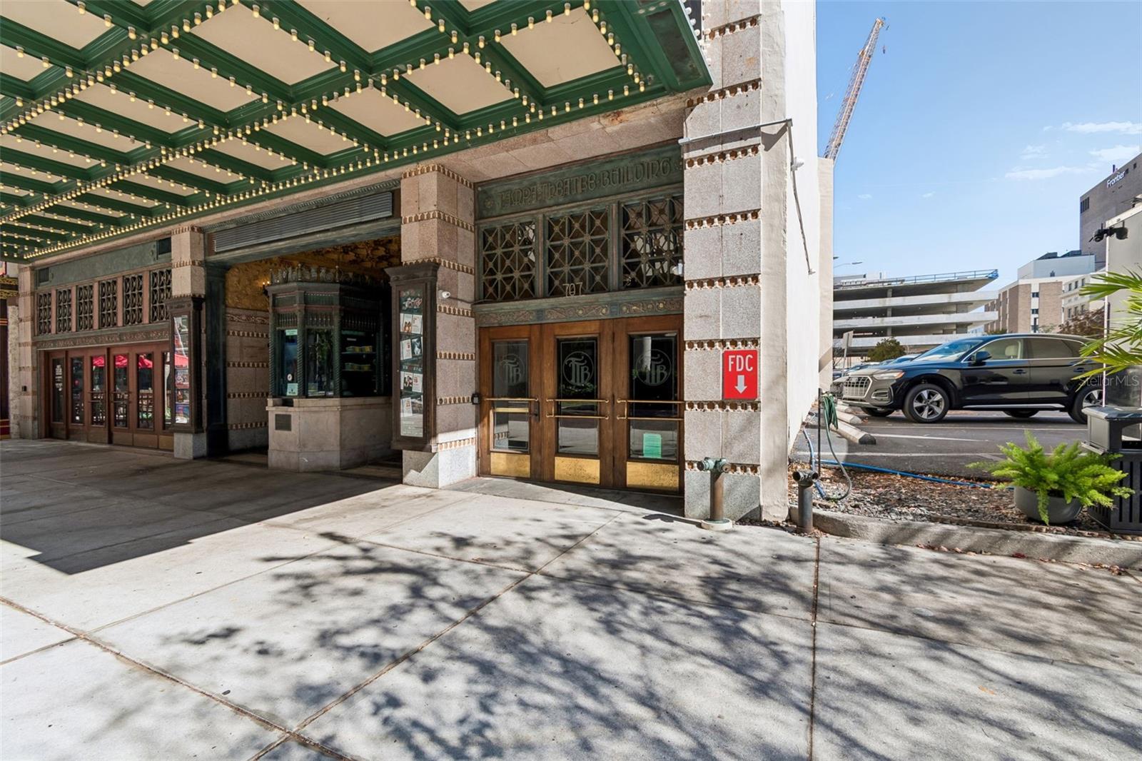 707 N FRANKLIN ST #6