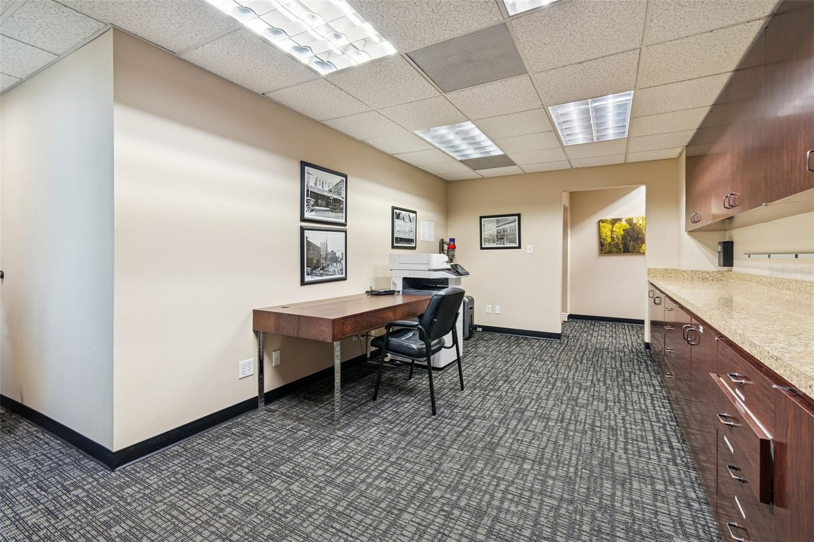 707 N FRANKLIN ST #6