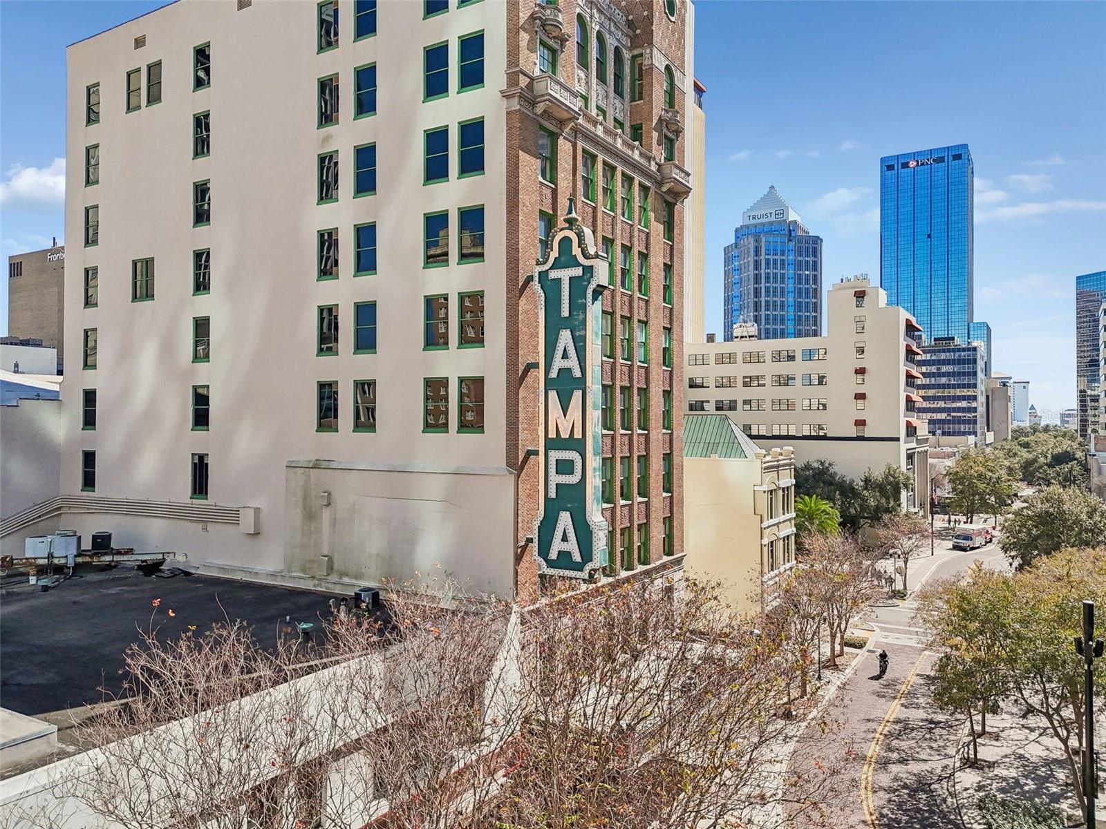 707 N FRANKLIN ST #6