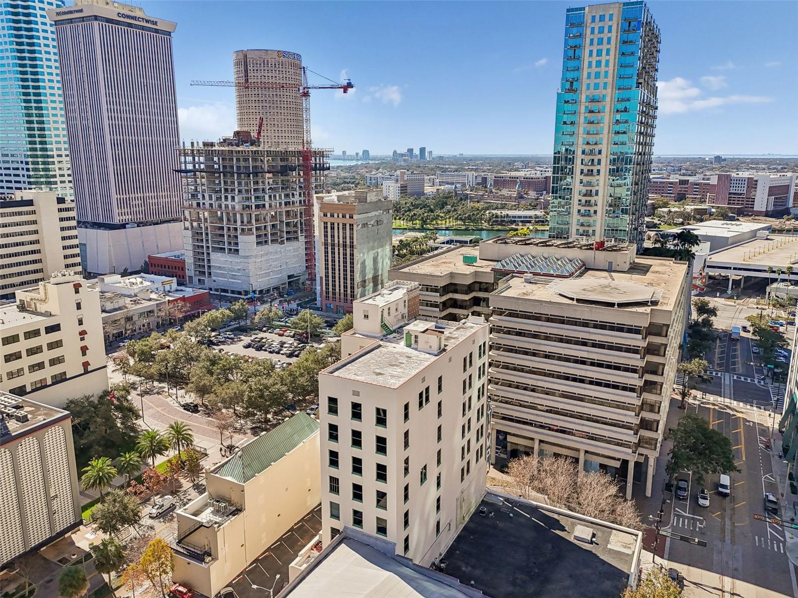 707 N FRANKLIN ST #6