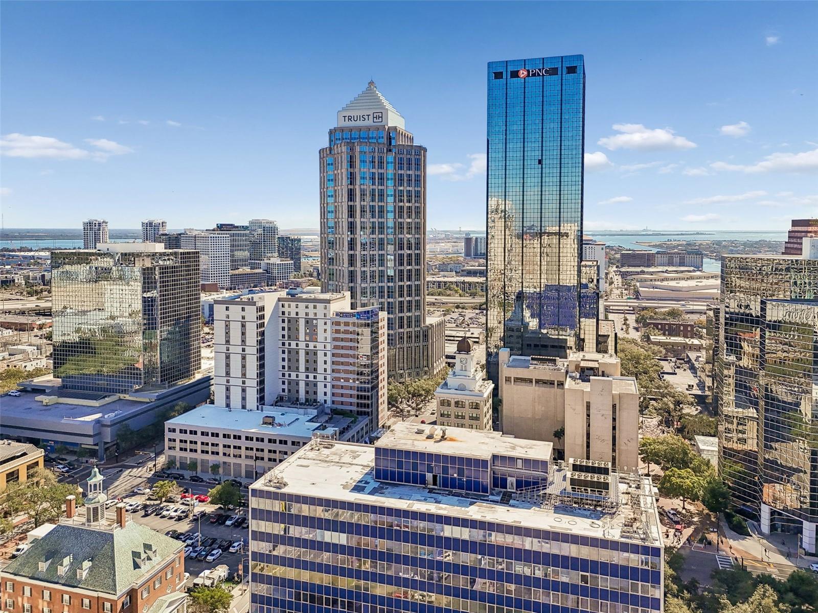 707 N FRANKLIN ST #6