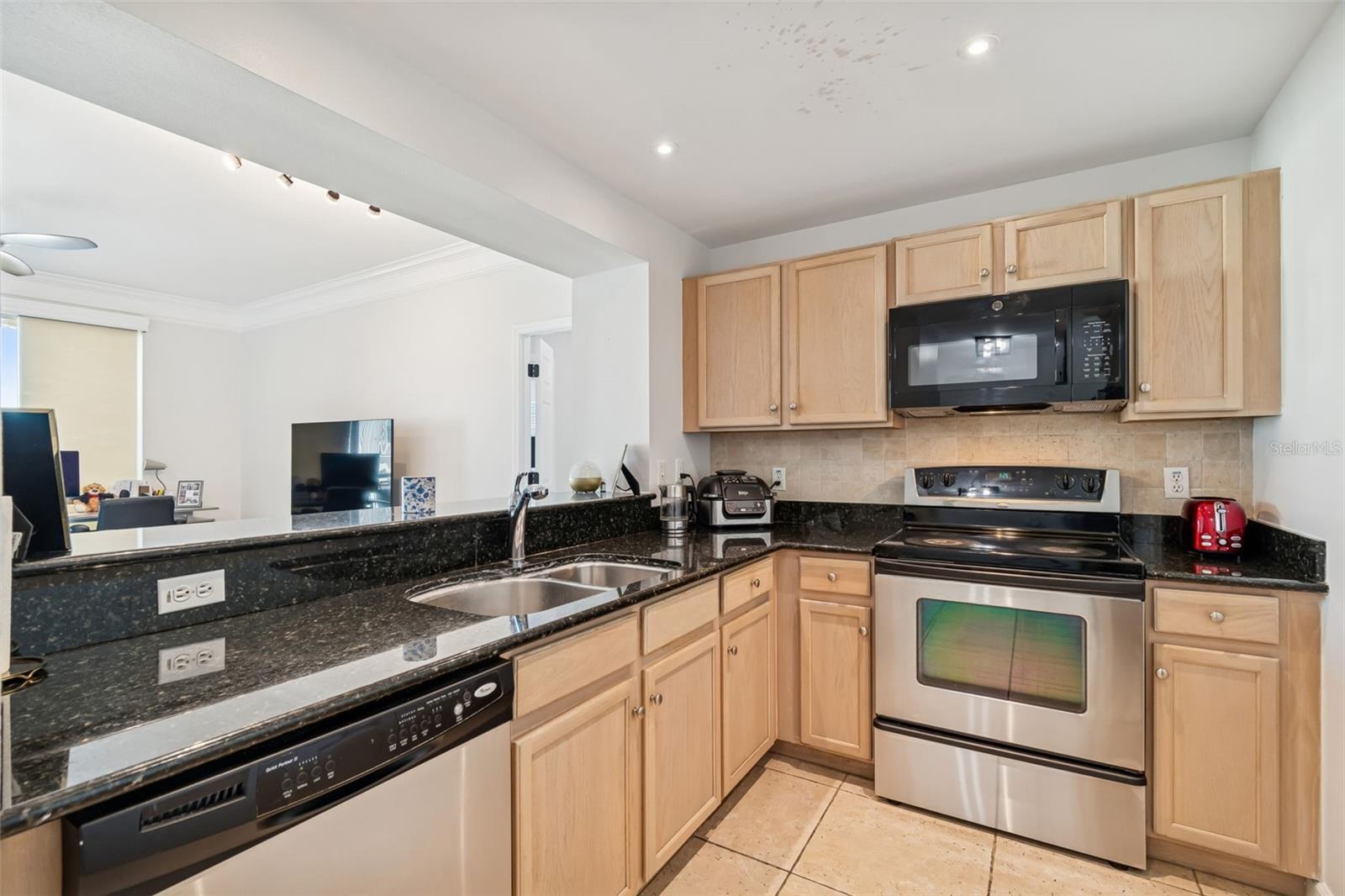 345 BAYSHORE BLVD #906