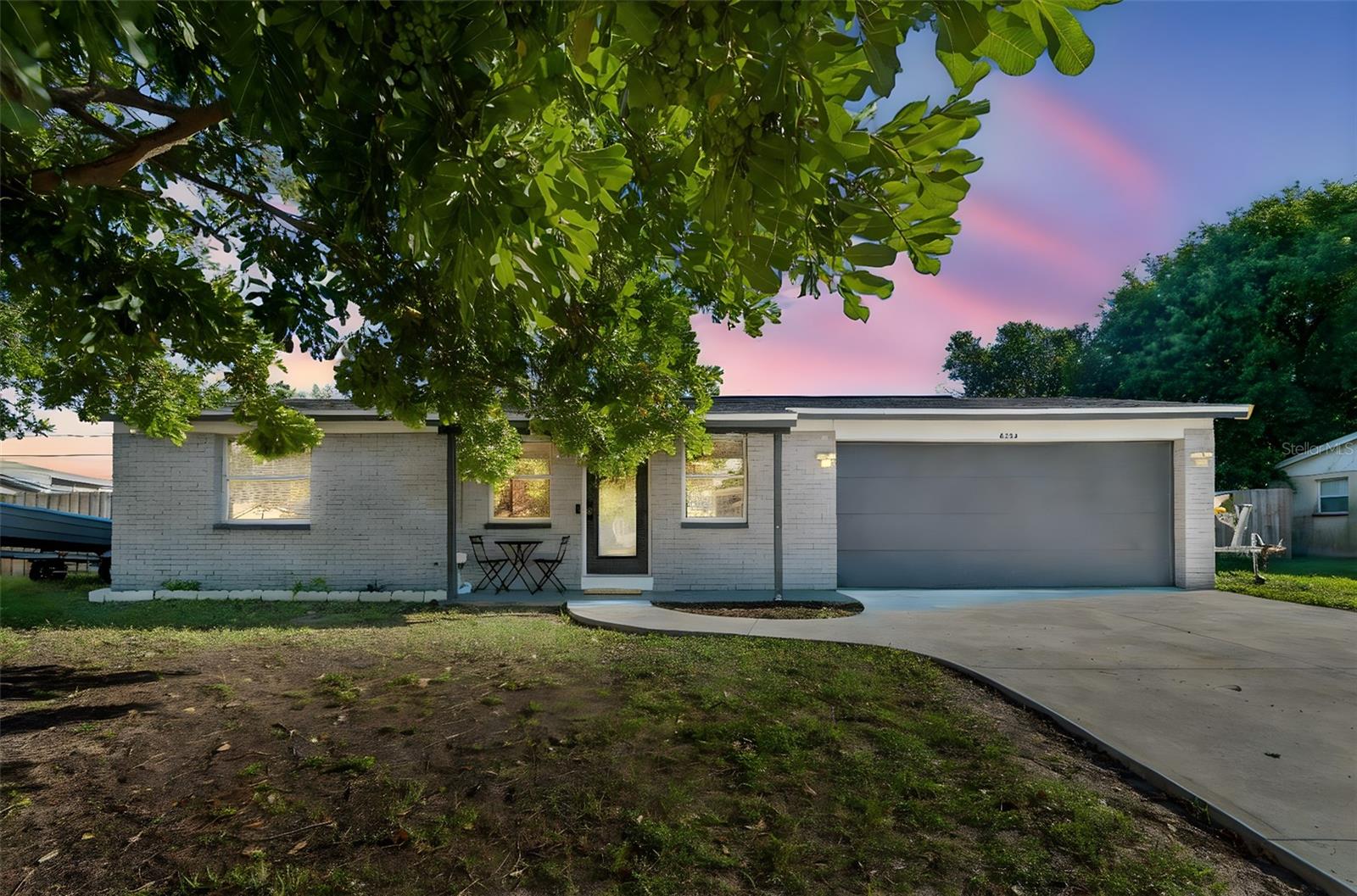 8356 77TH AVE