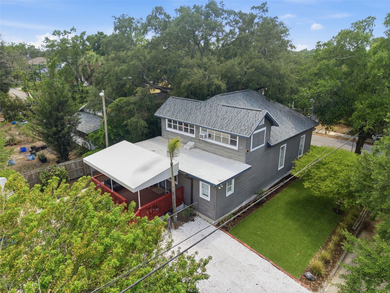 3017 N WOODROW AVE