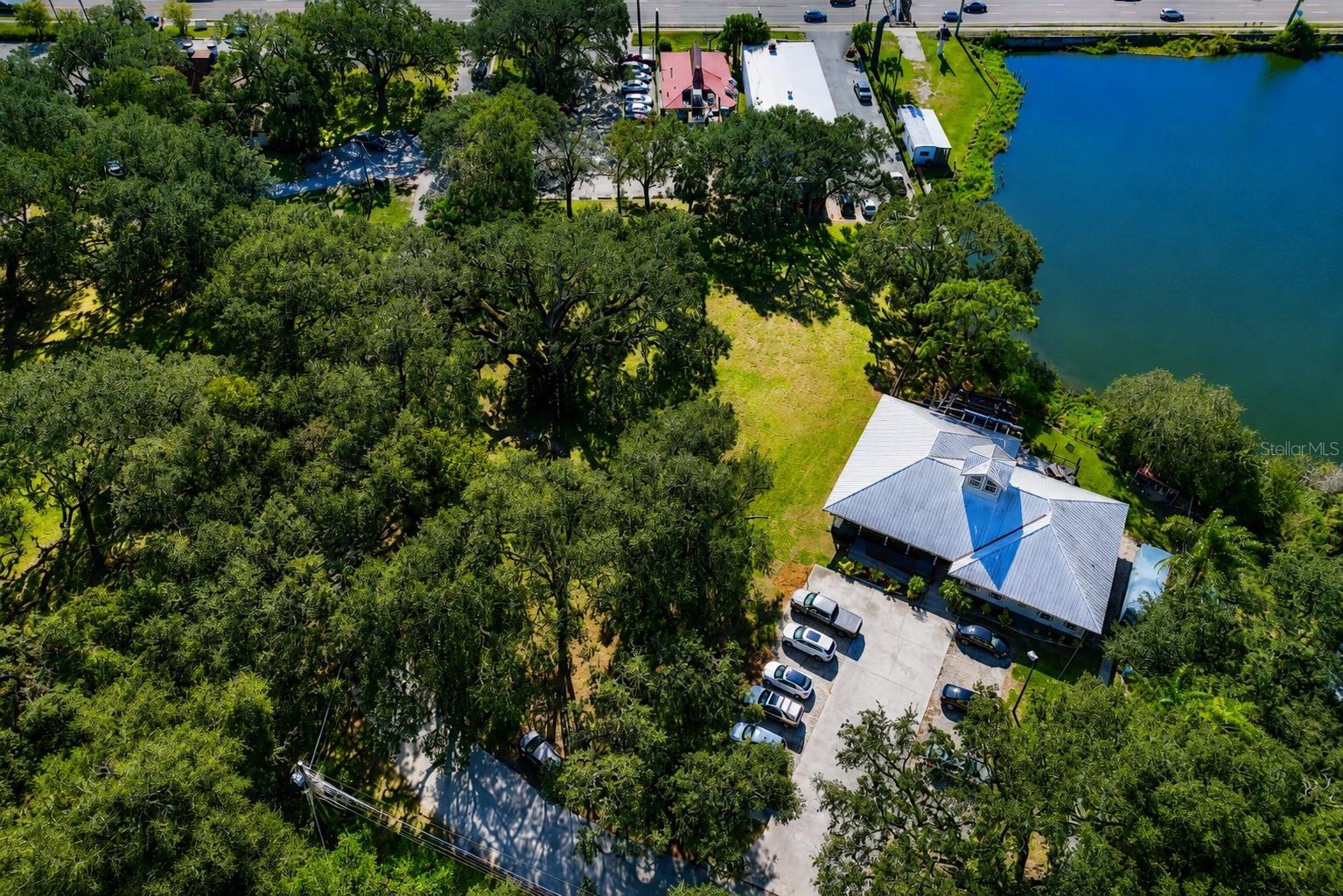 1214 W BRANDON BLVD