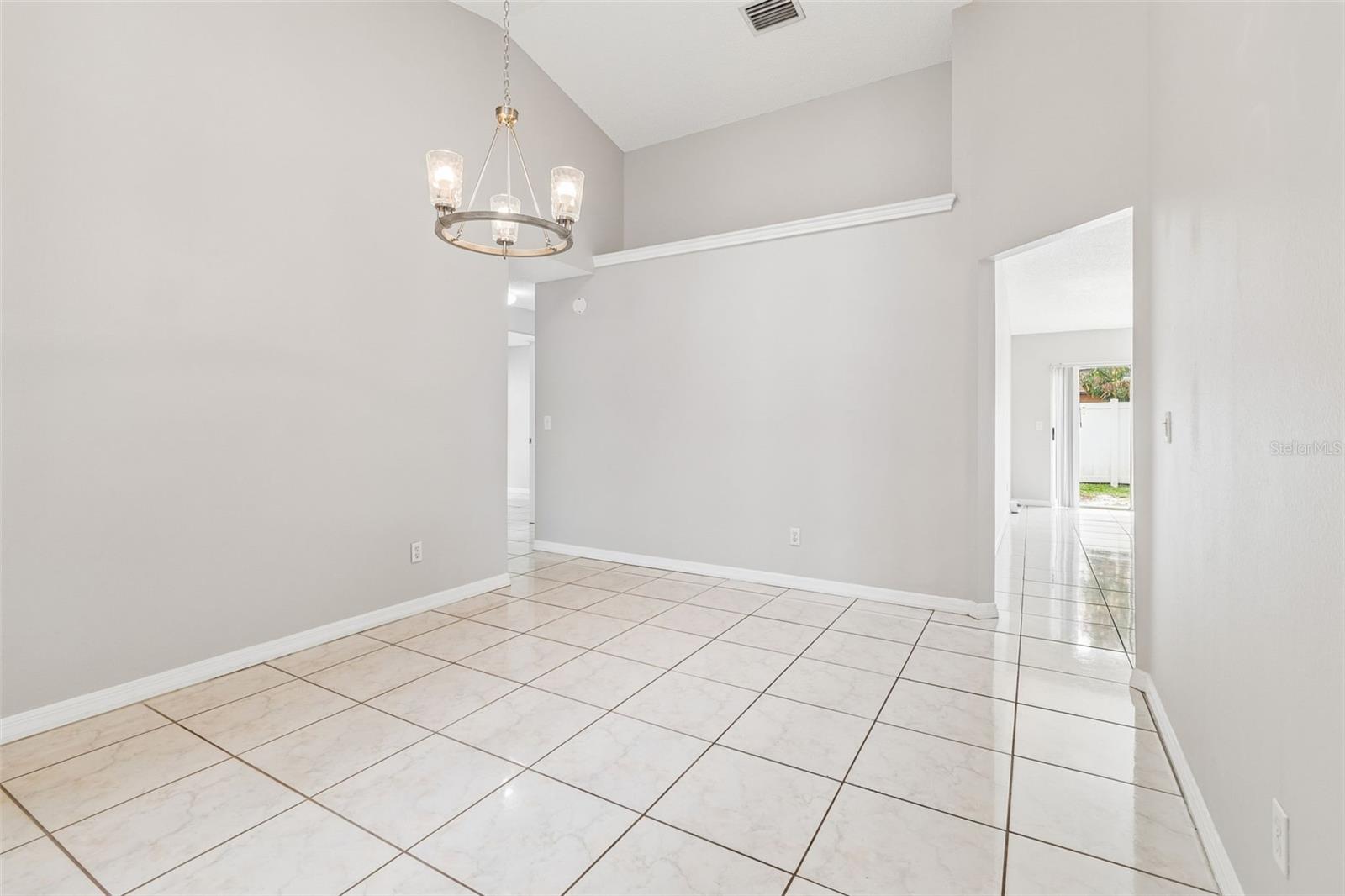 10105 SEA SPRAY PL