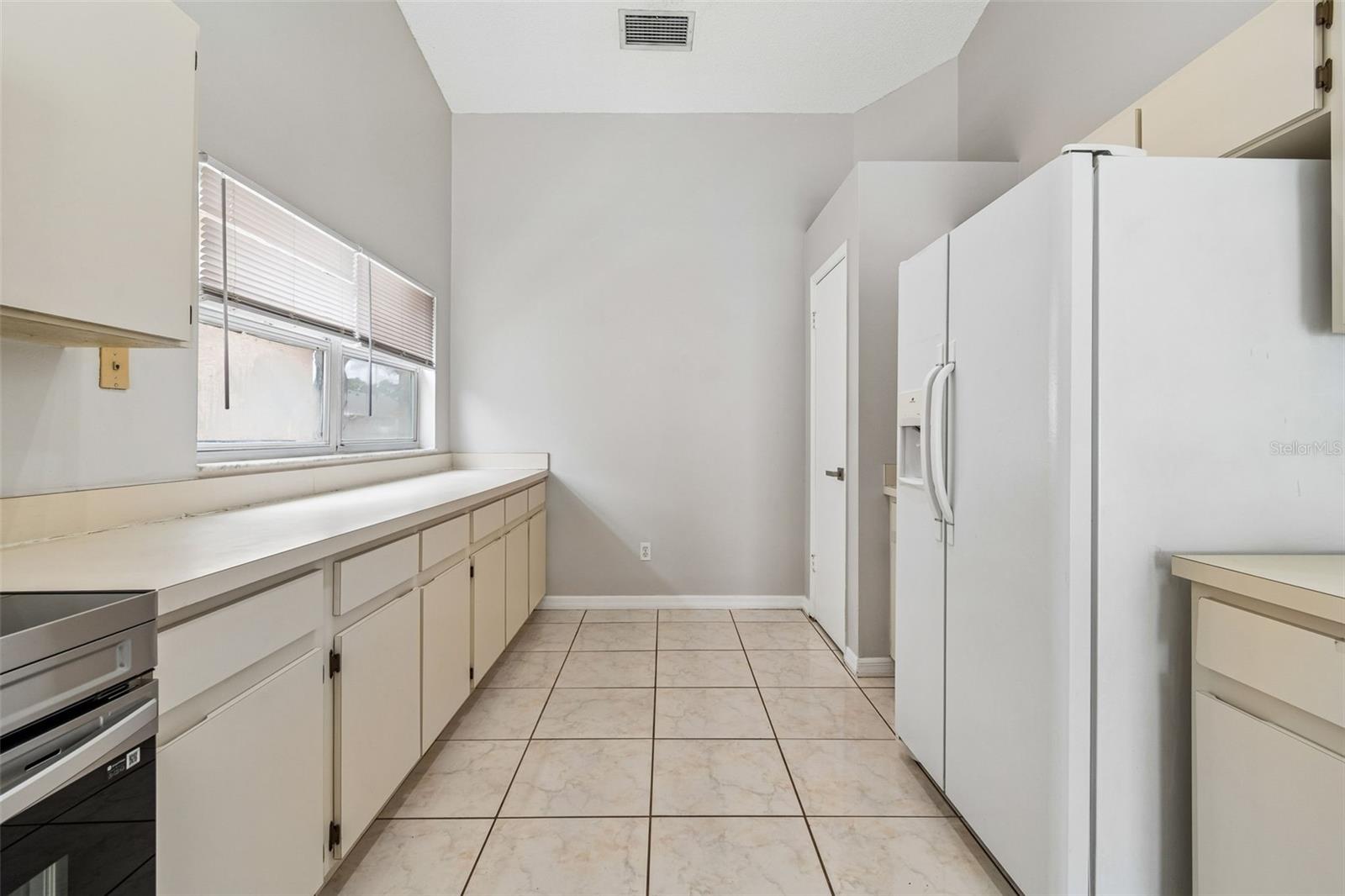 10105 SEA SPRAY PL